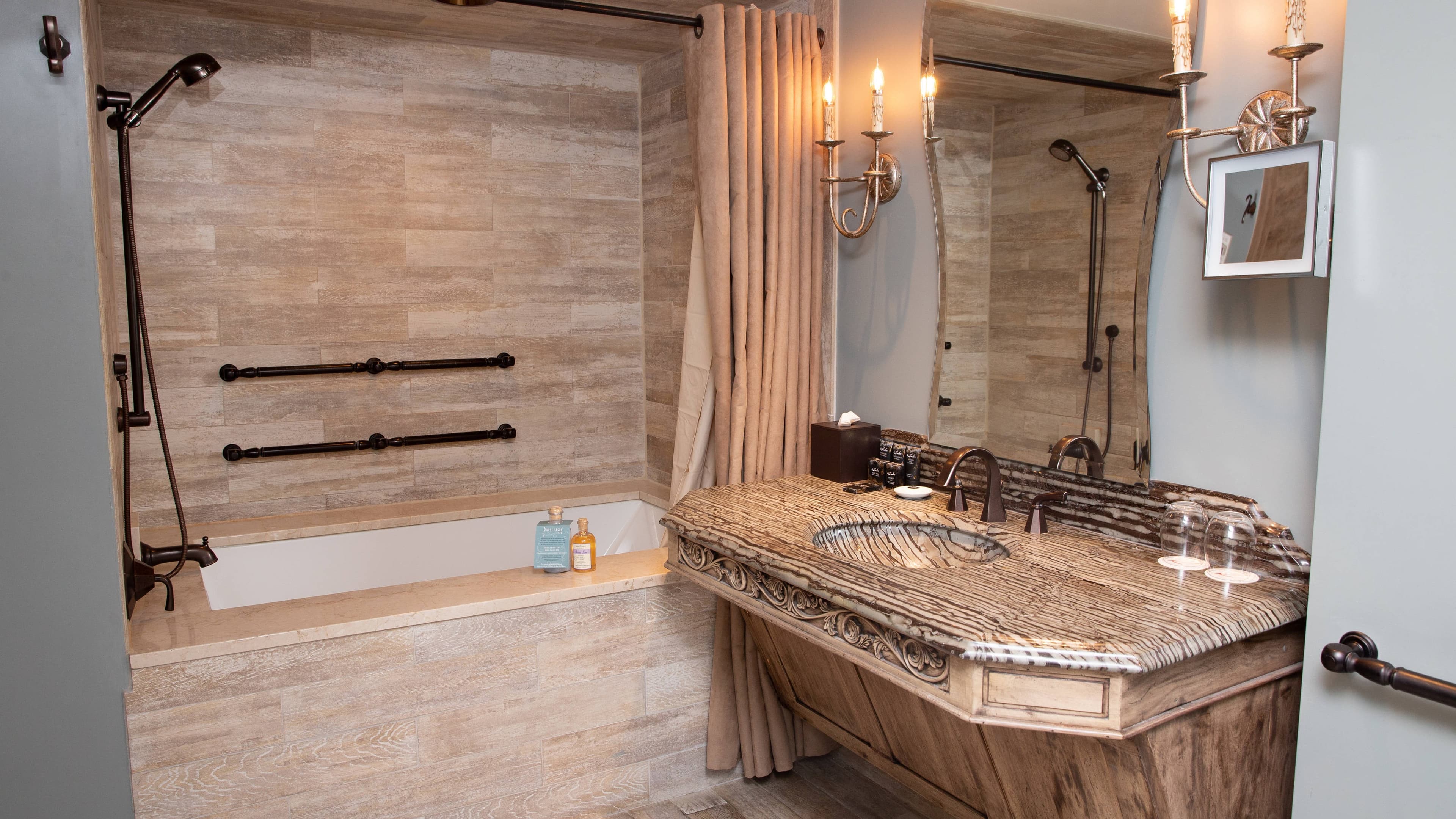 Main Building - Image 9