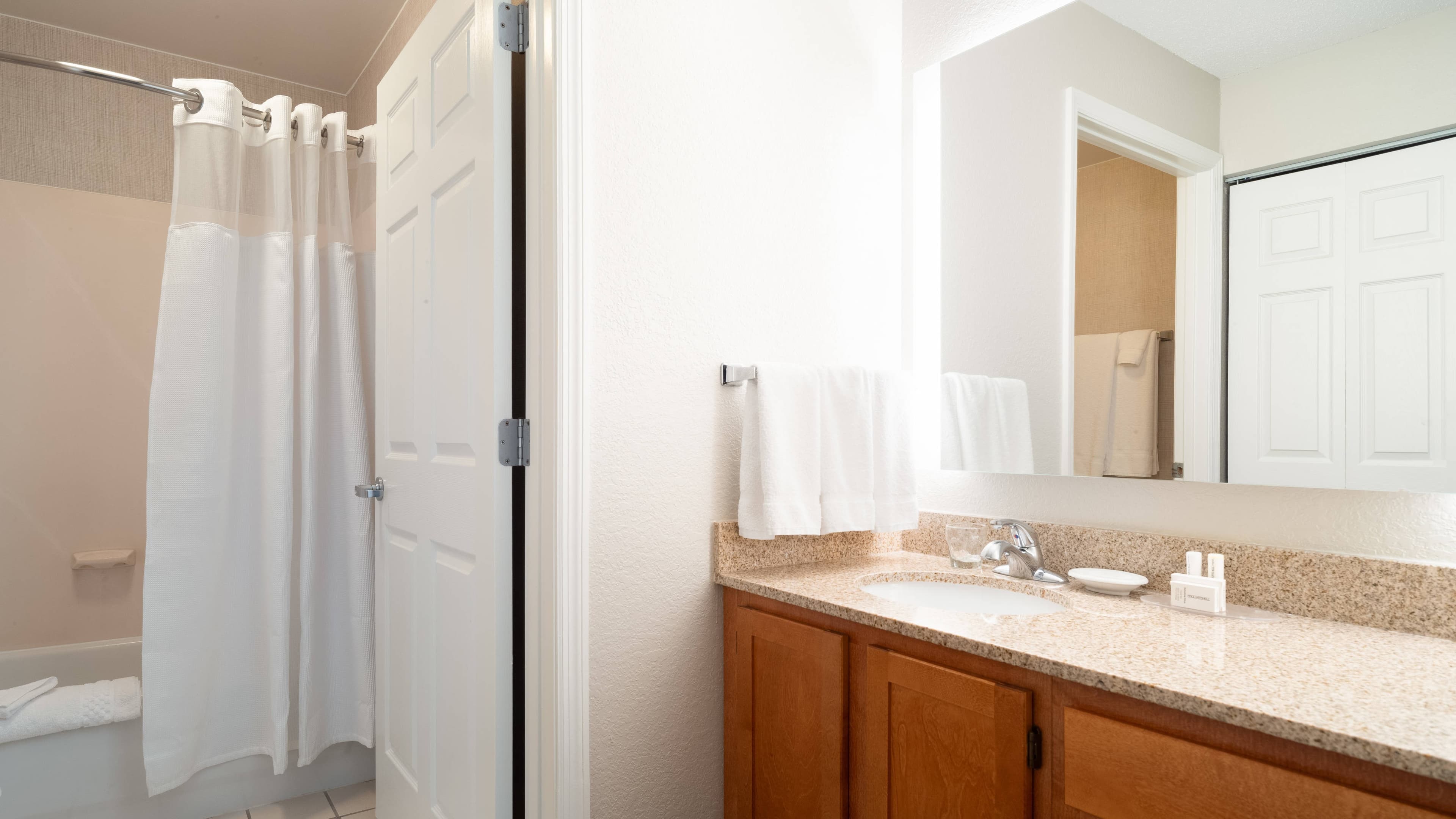 1 Bedroom Suite - Image 4