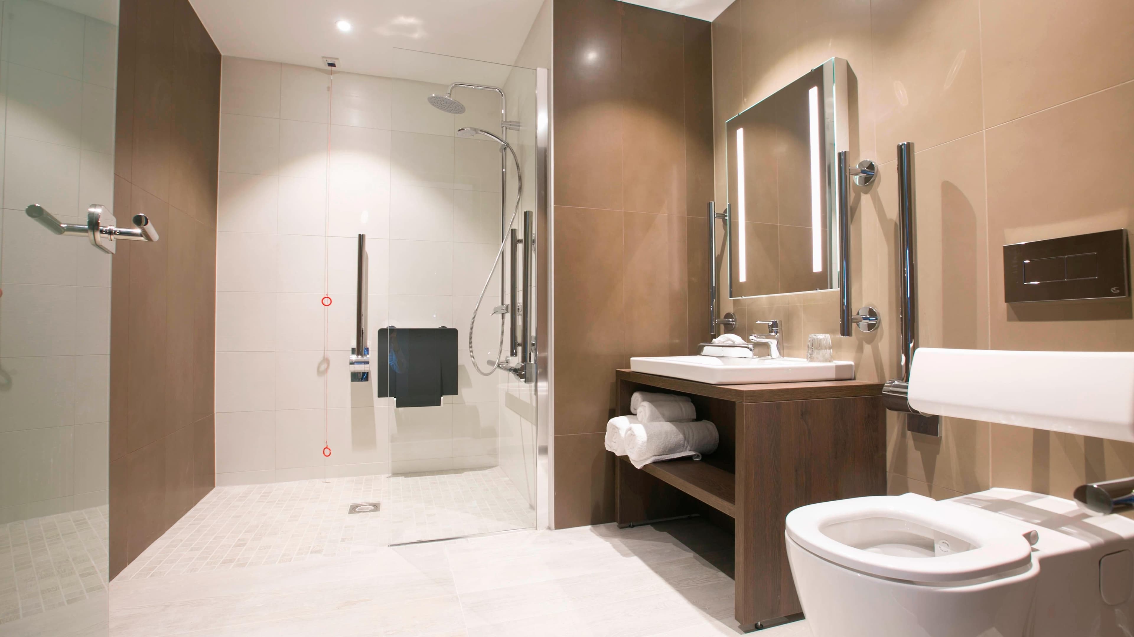 Standard King Room - Image 8