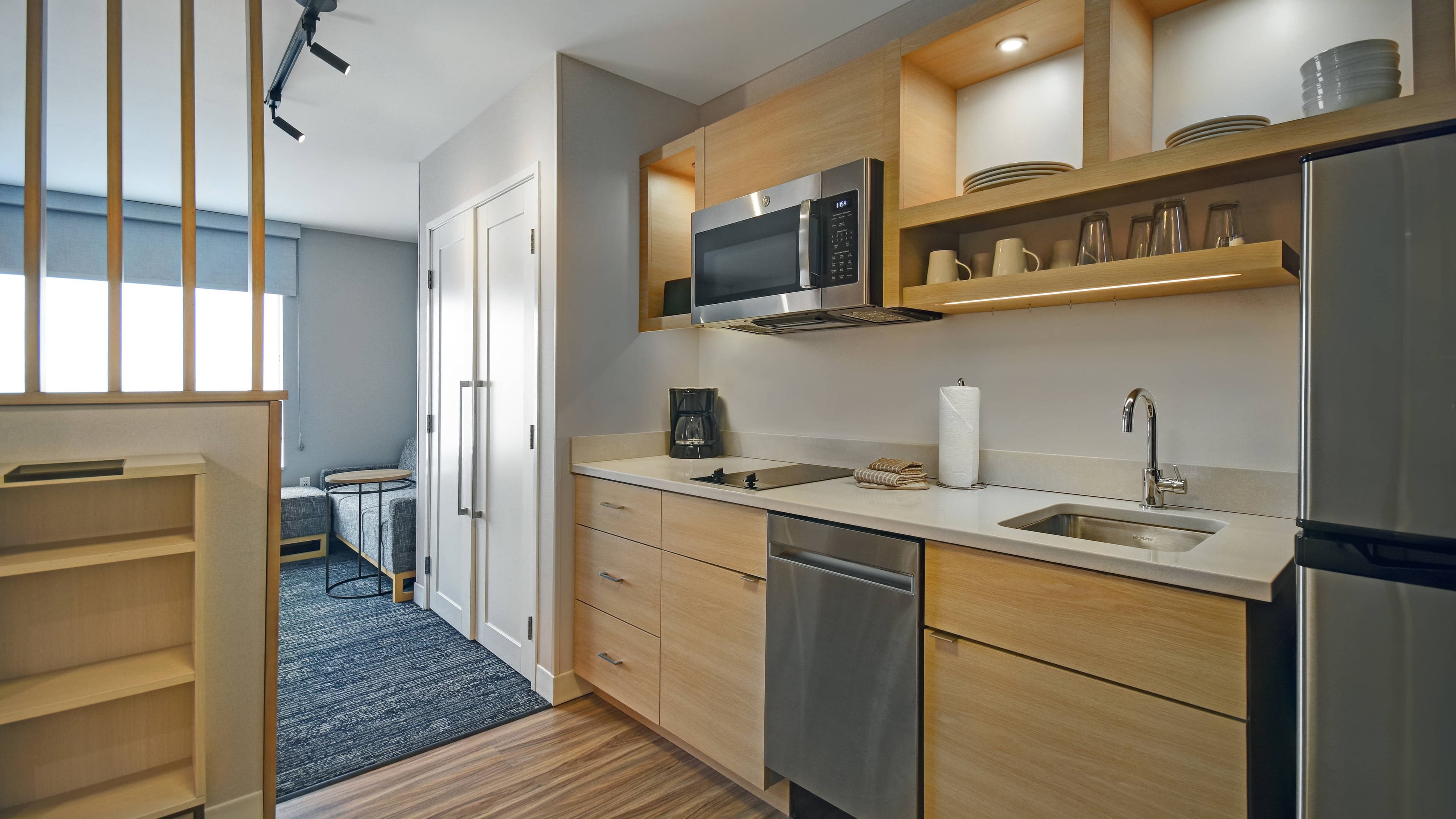1 Bedroom Suite - Image 3