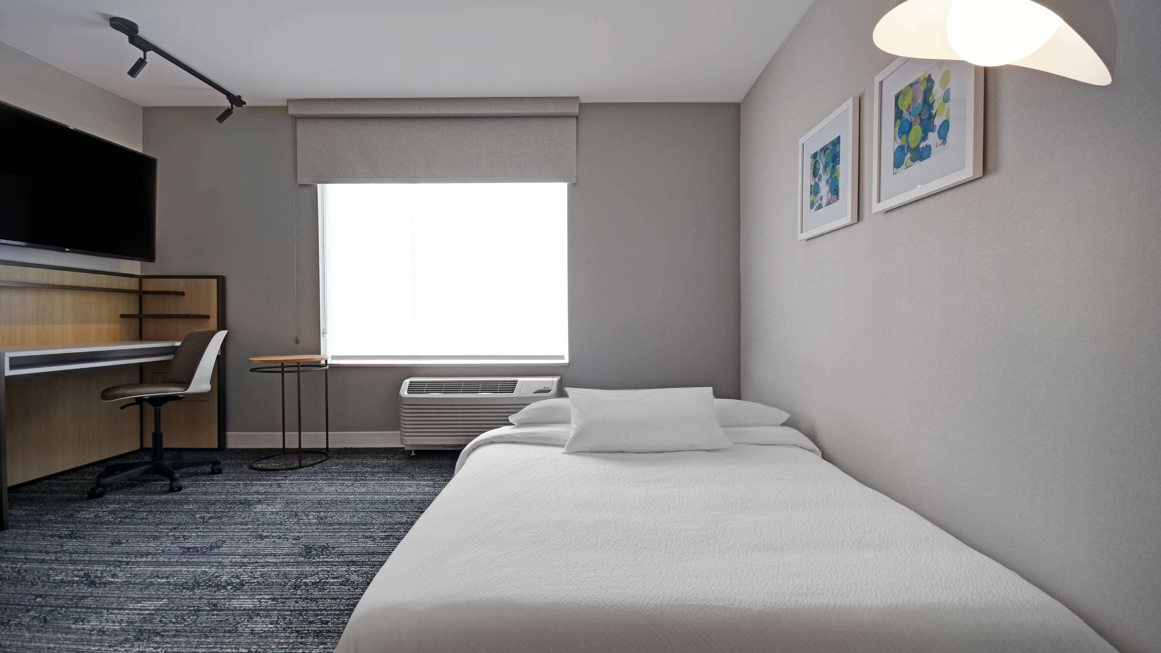 1 Bedroom Suite - Image 5