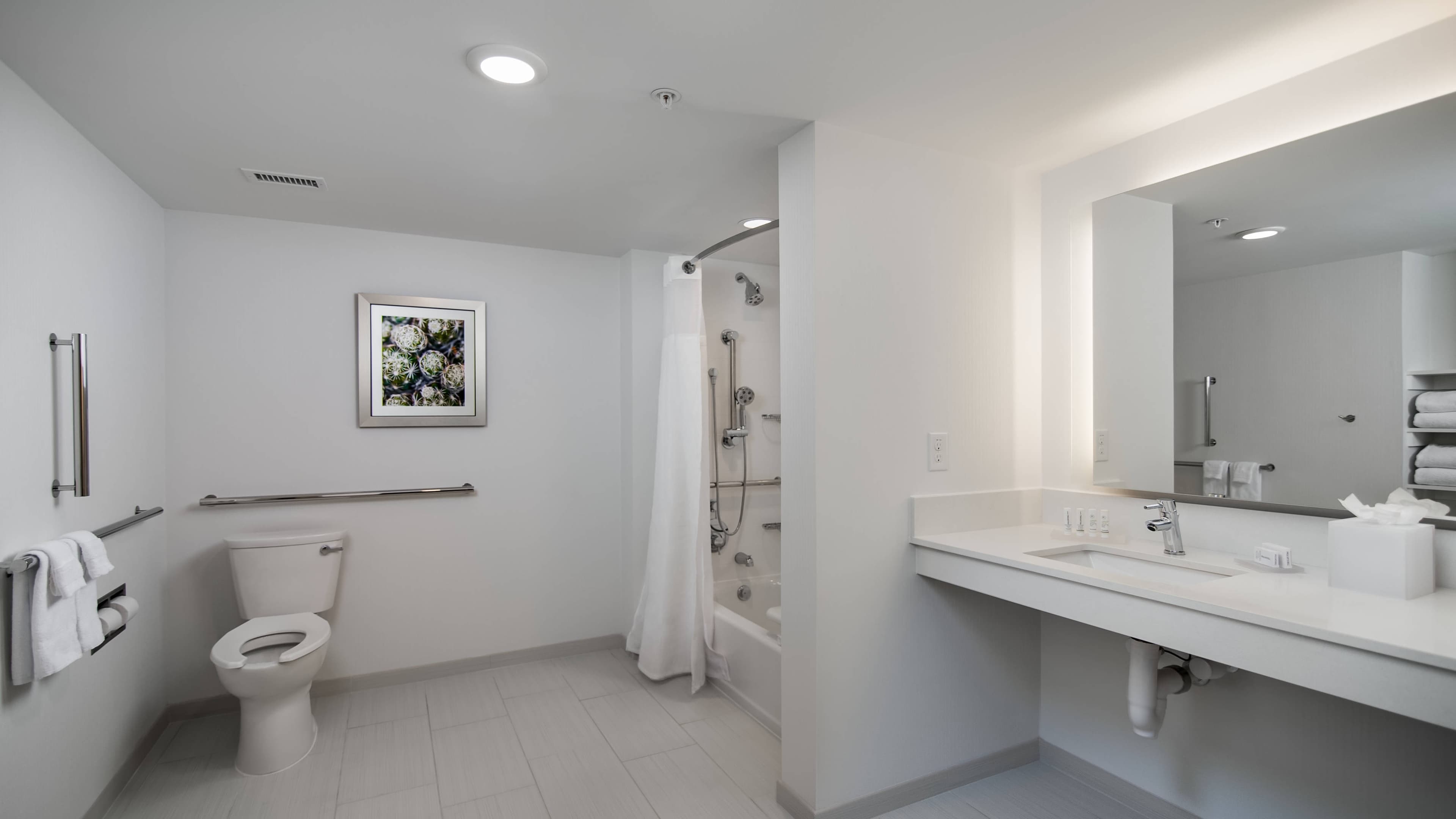 King Guest Room - Image 5