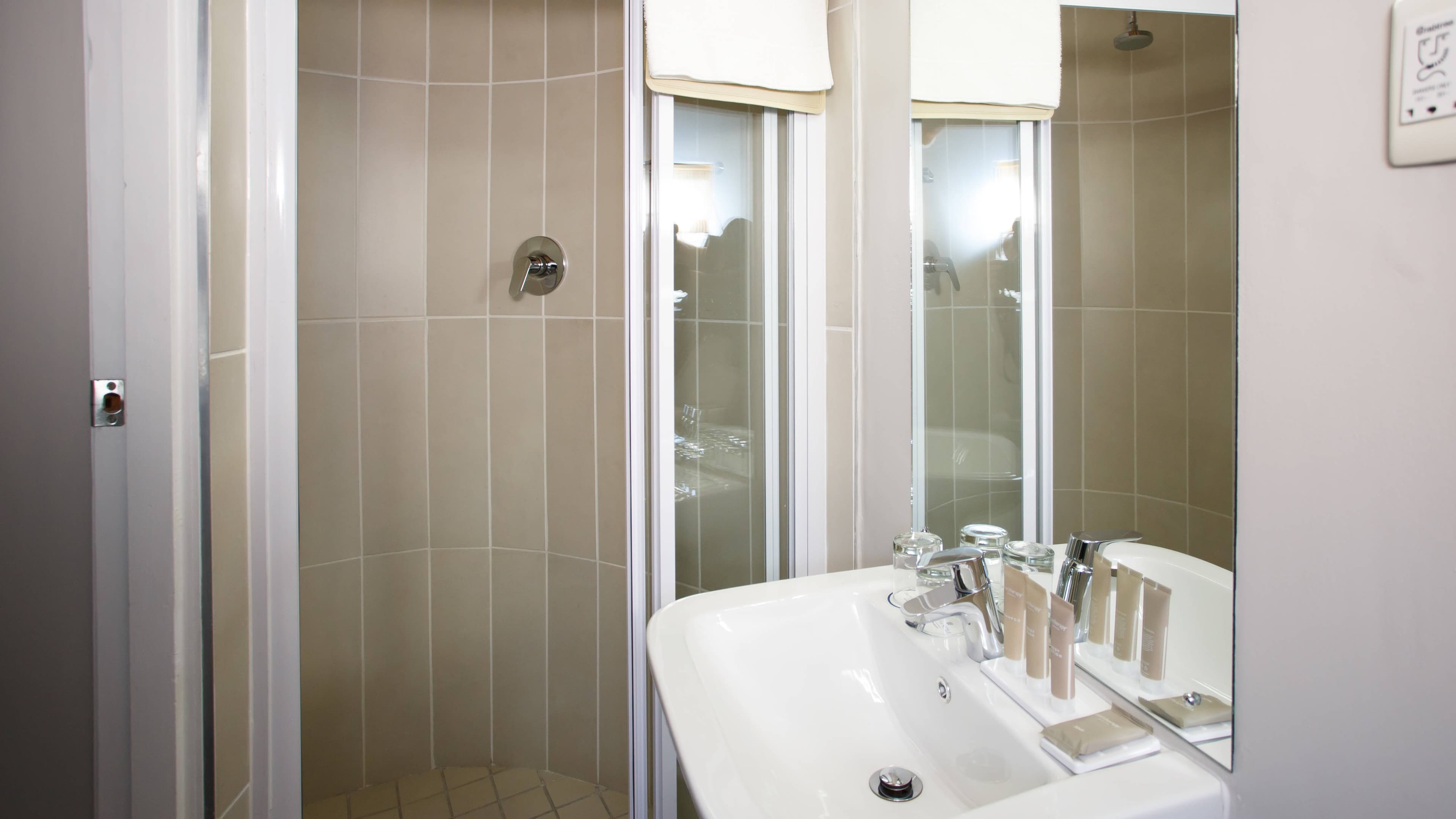 Rondavel Queen - Image 4