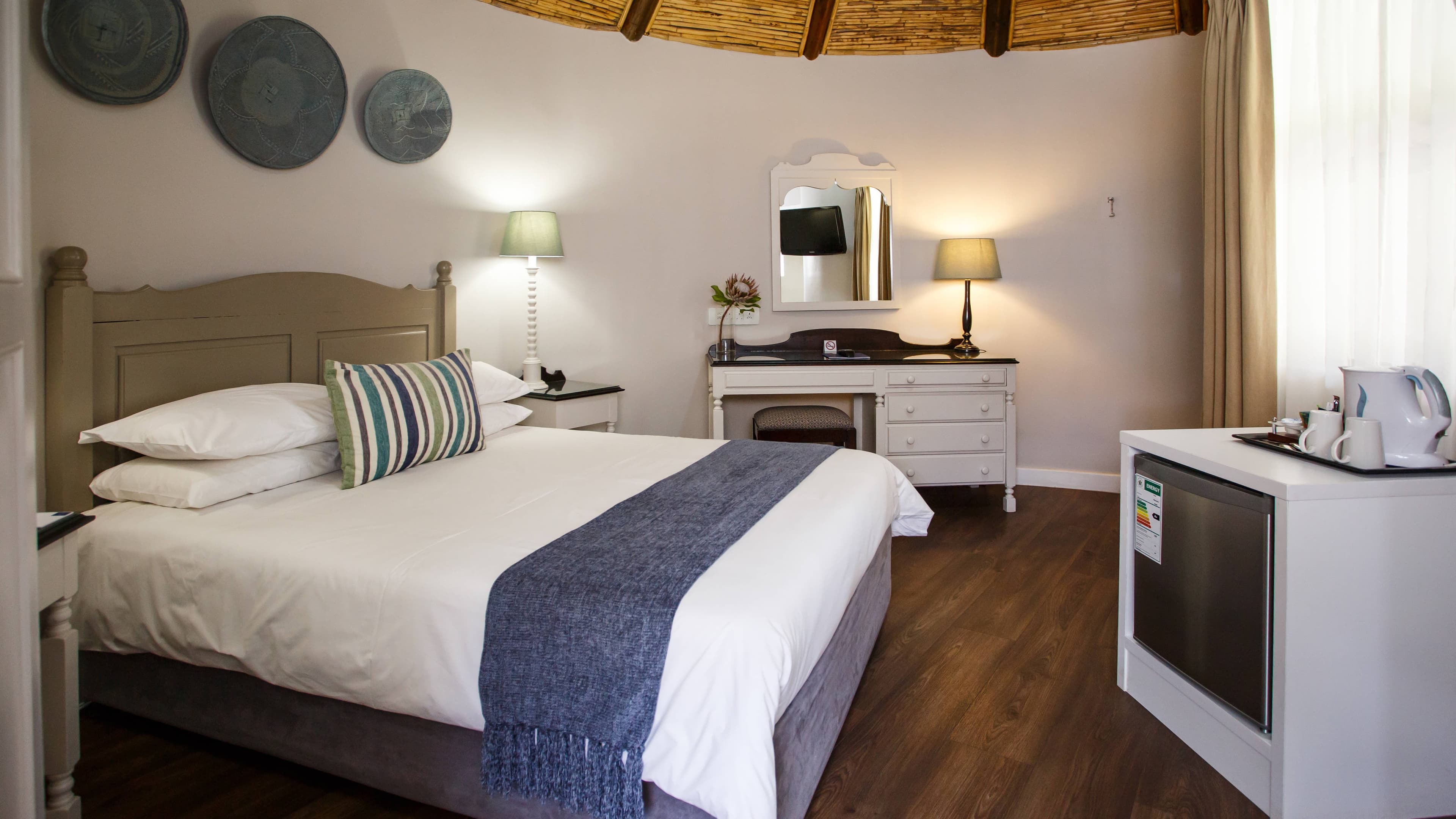 Rondavel Queen - Image 1