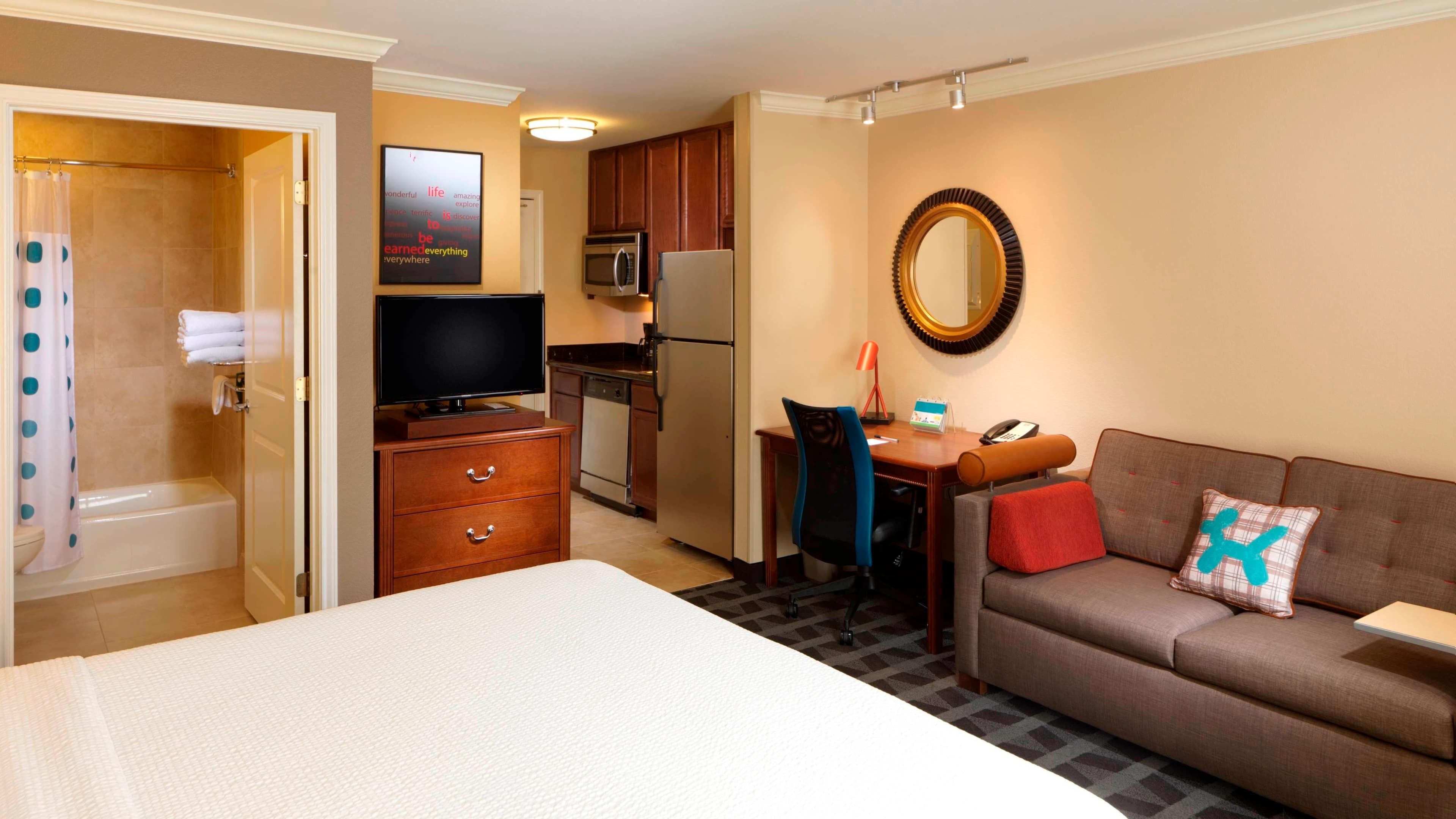 King Studio Suite - Image 1