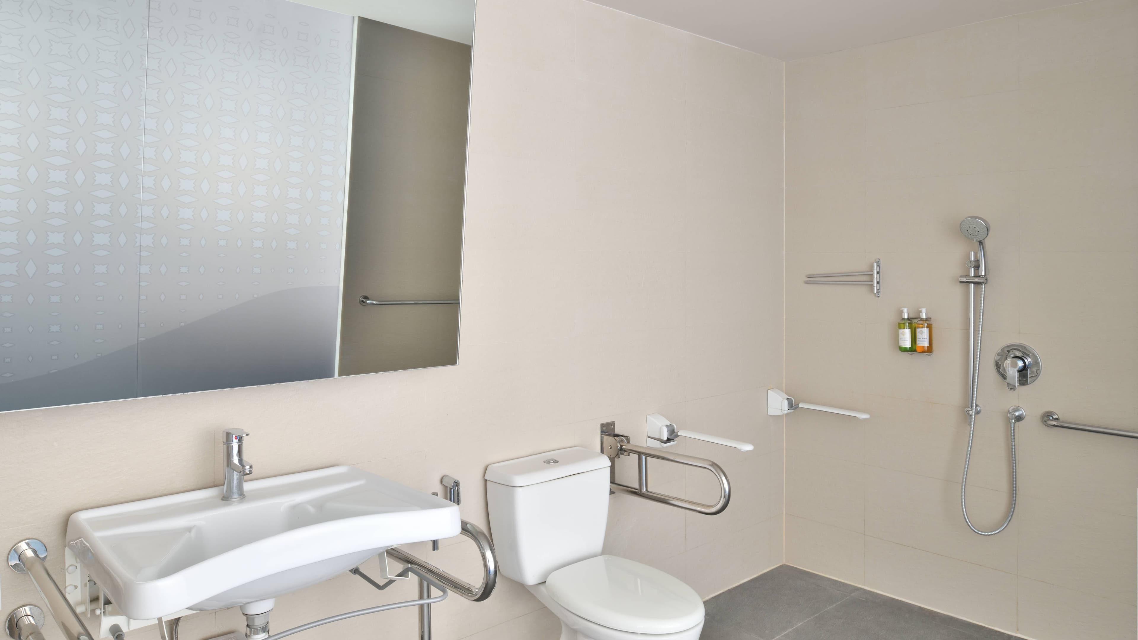 Superior Room - Image 8