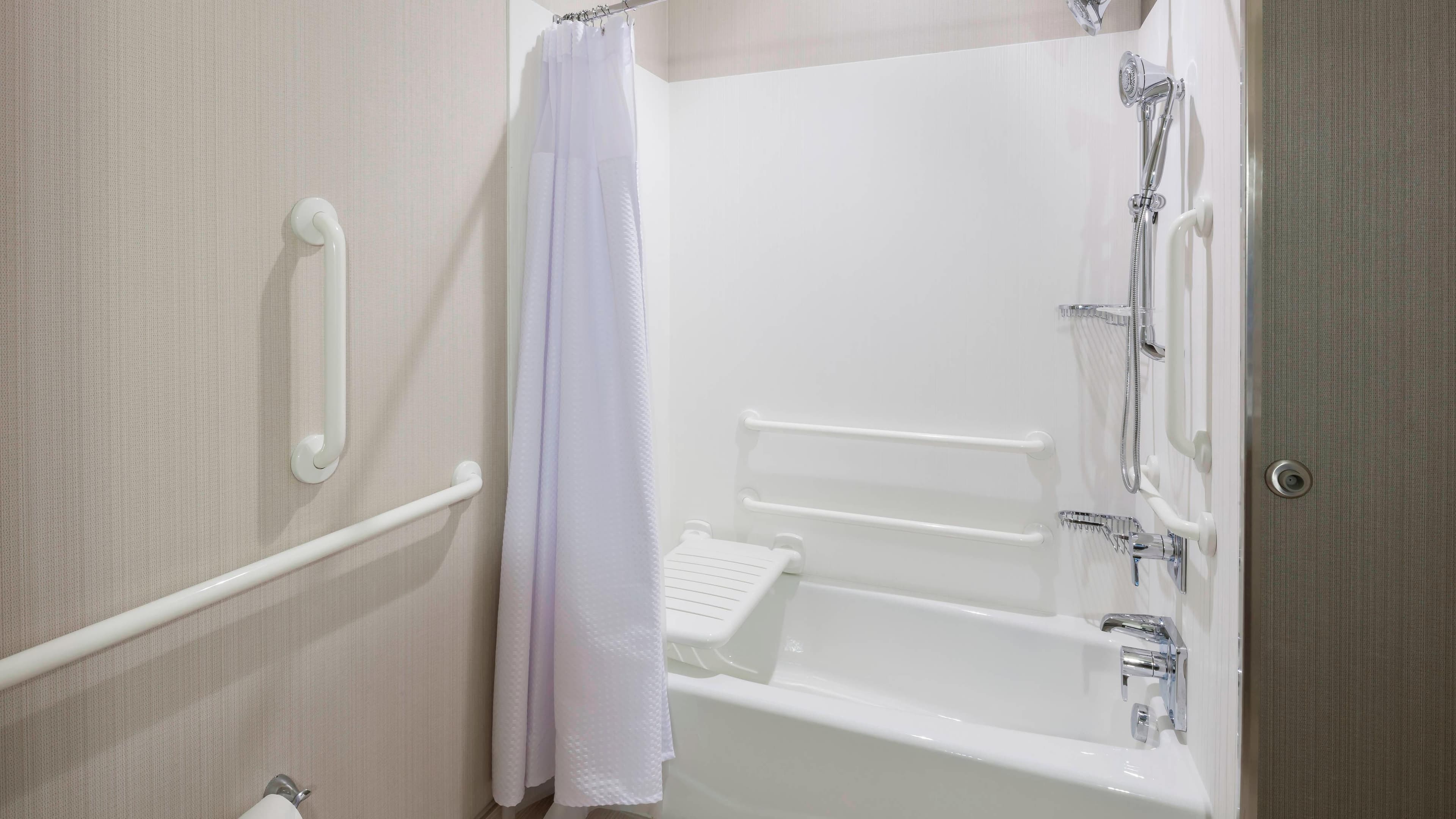 King Guest Room - Image 4