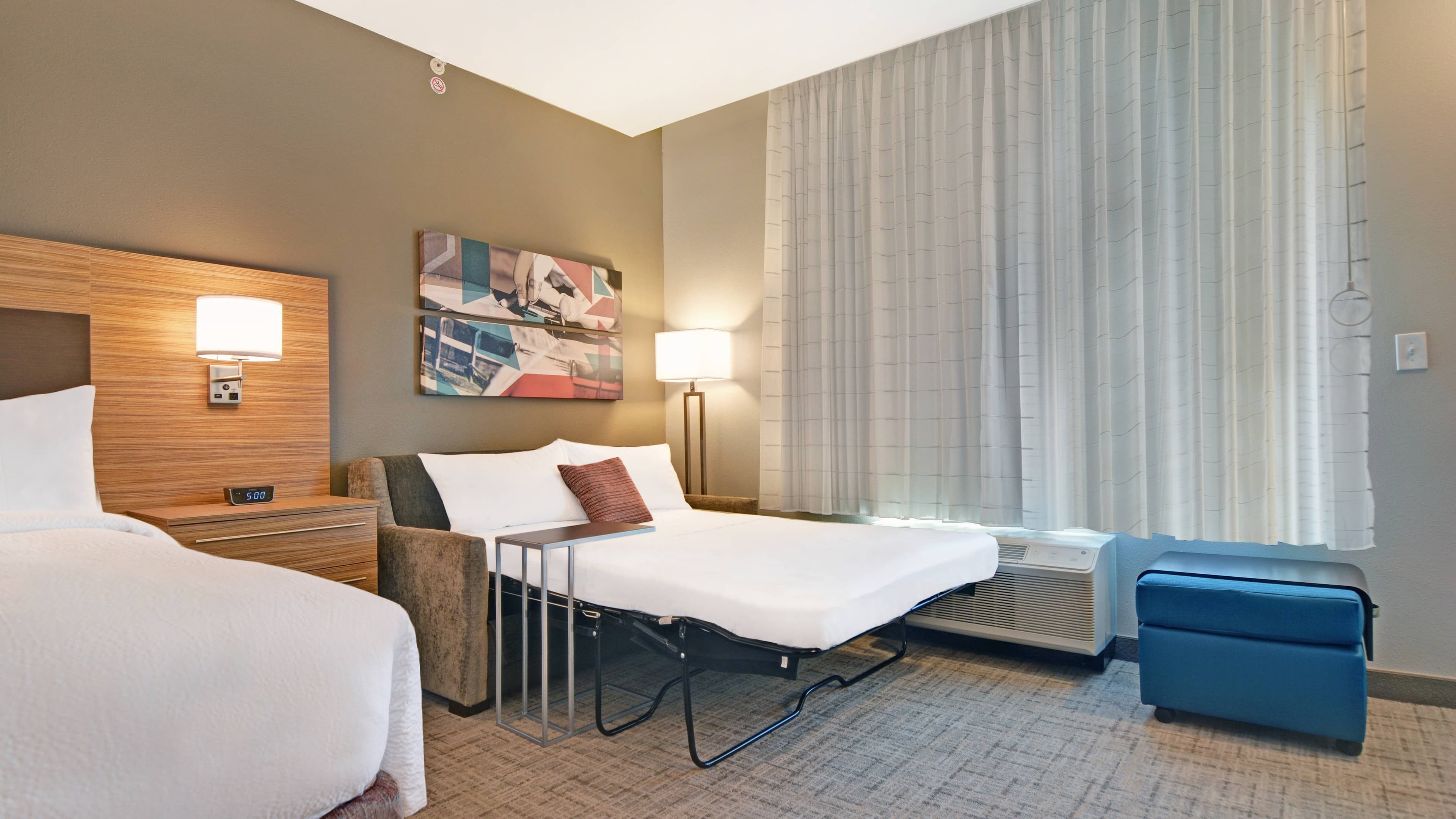 Studio King - Image 2