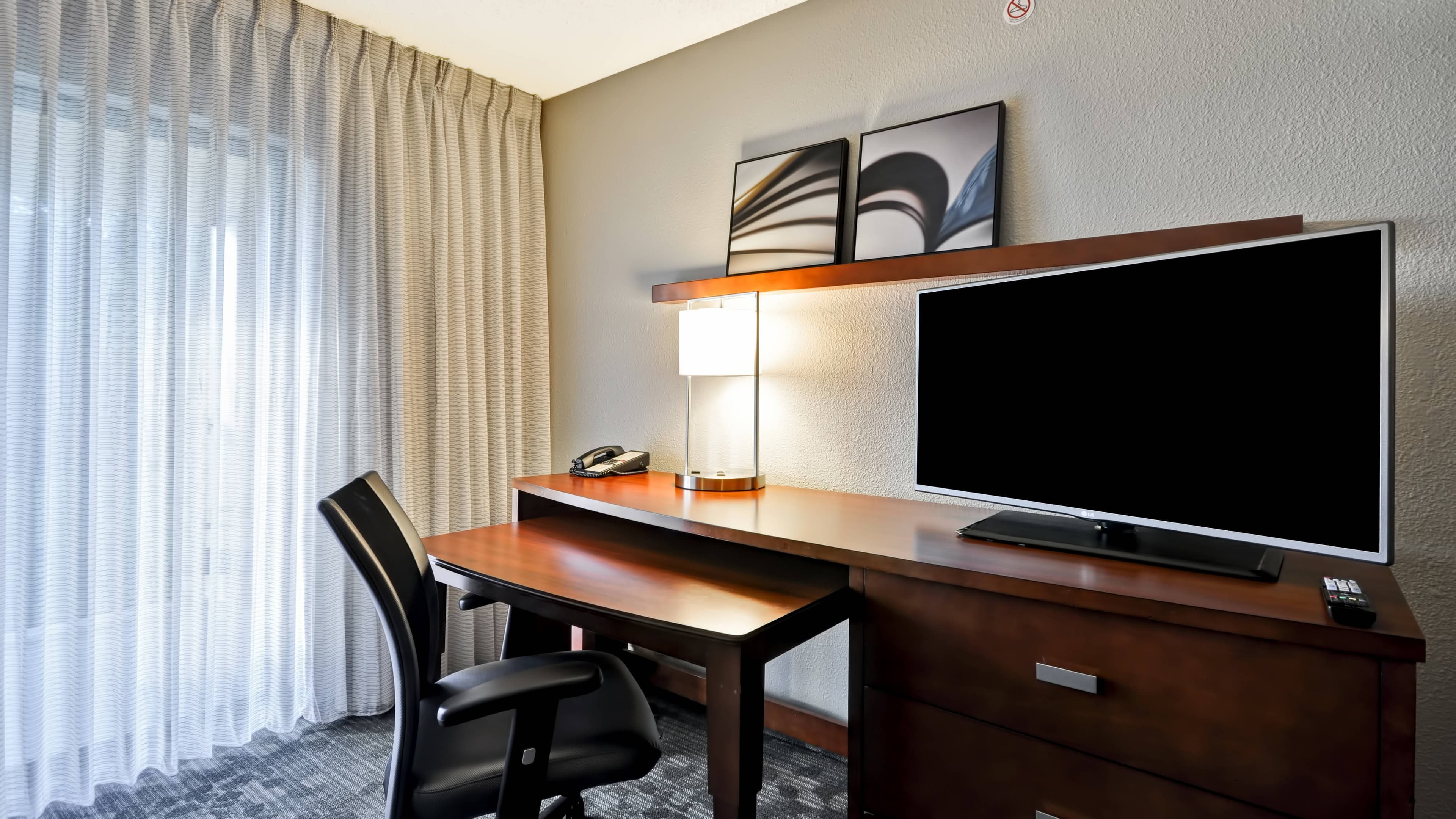 Deluxe Guest room - Image 2