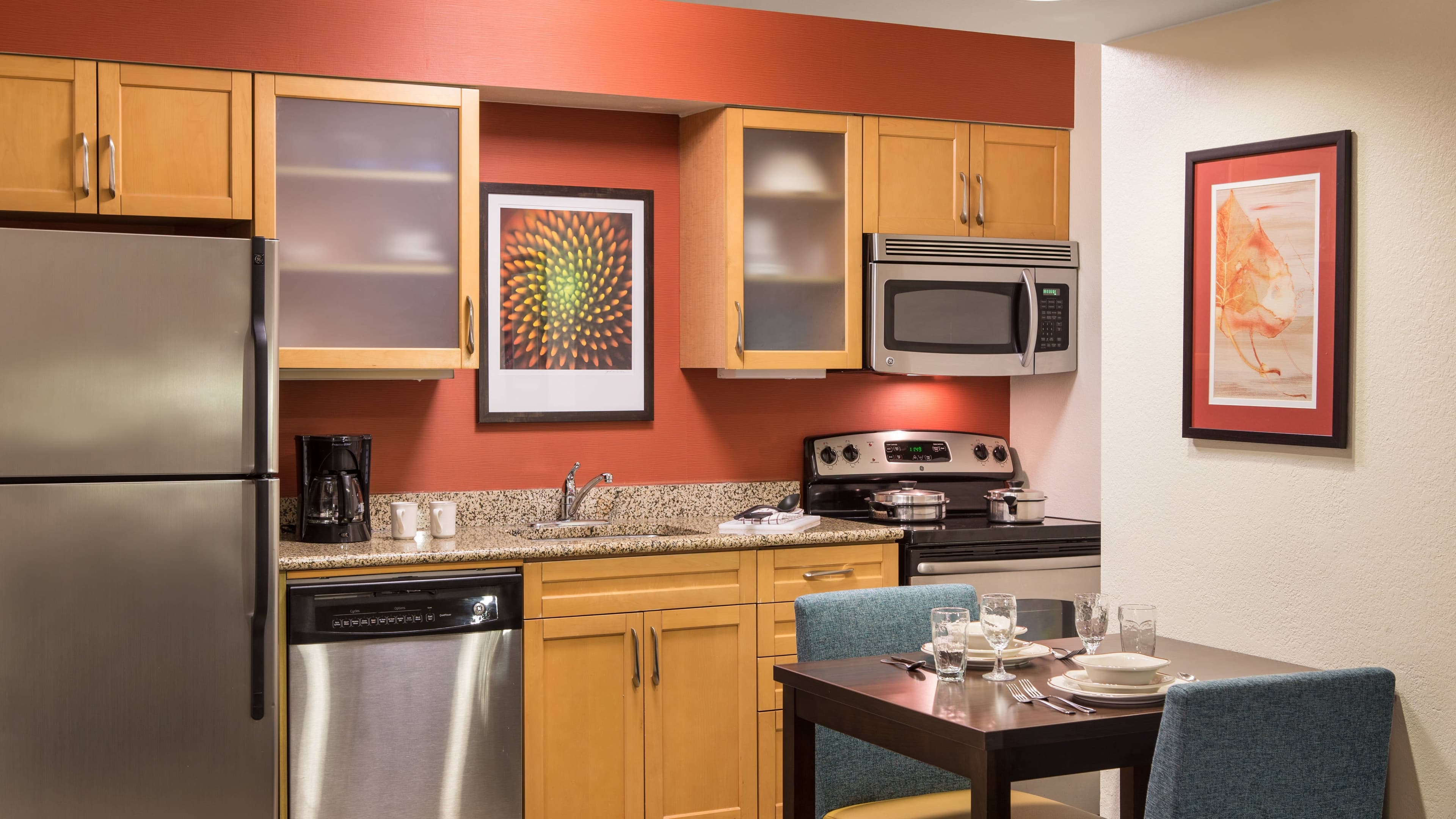 Studio King - Image 2