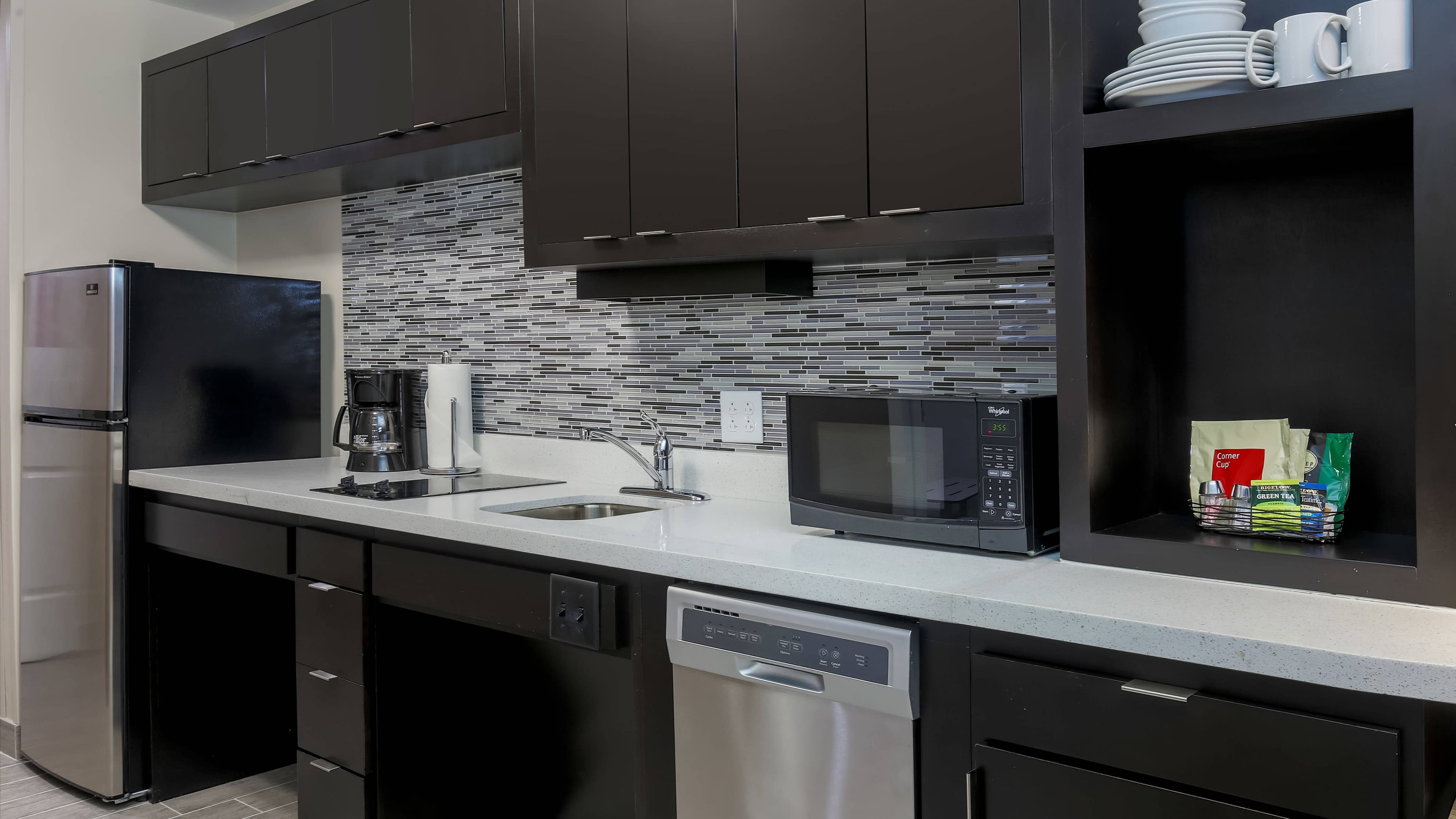 1 Bedroom Suite - Image 3