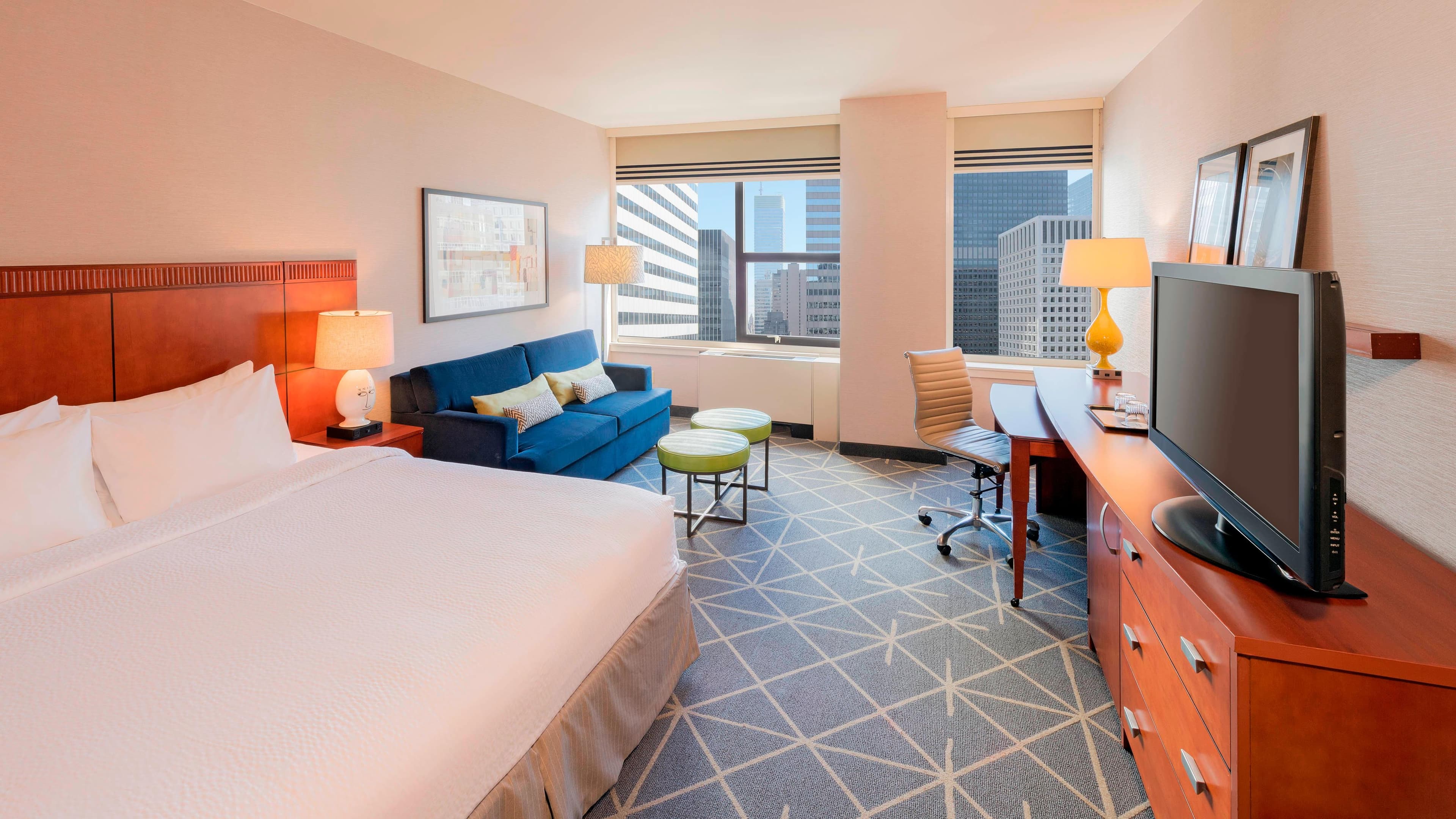 350 Sqft Large King Room - Image 1