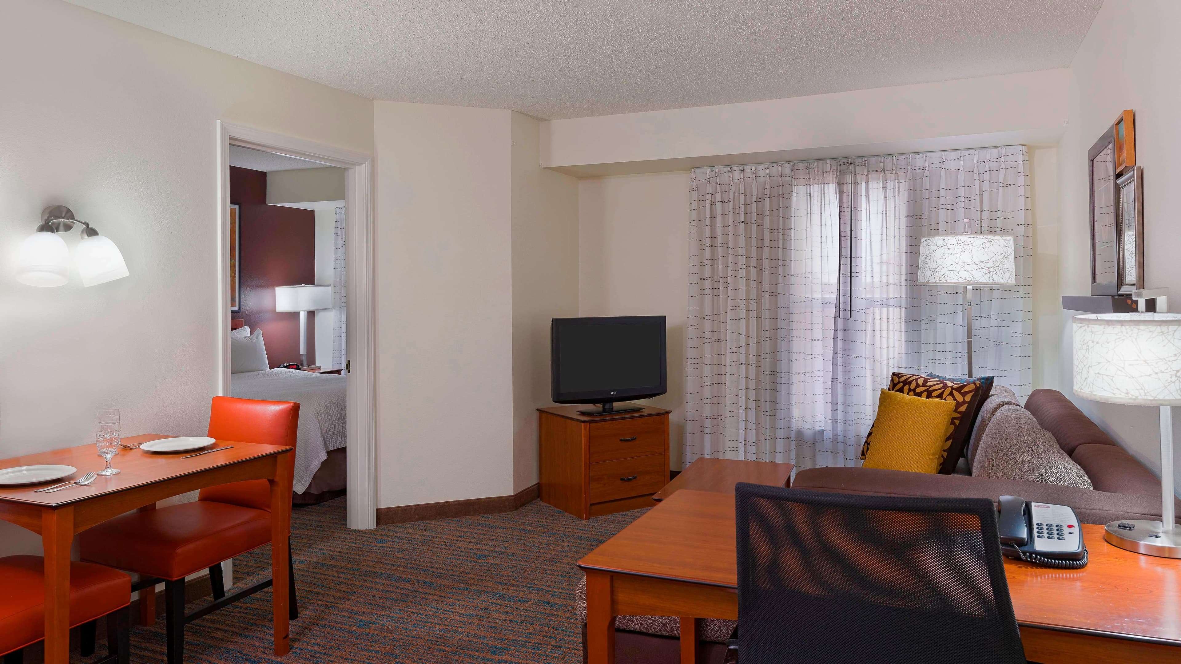 1 Bedroom Suite - Image 1