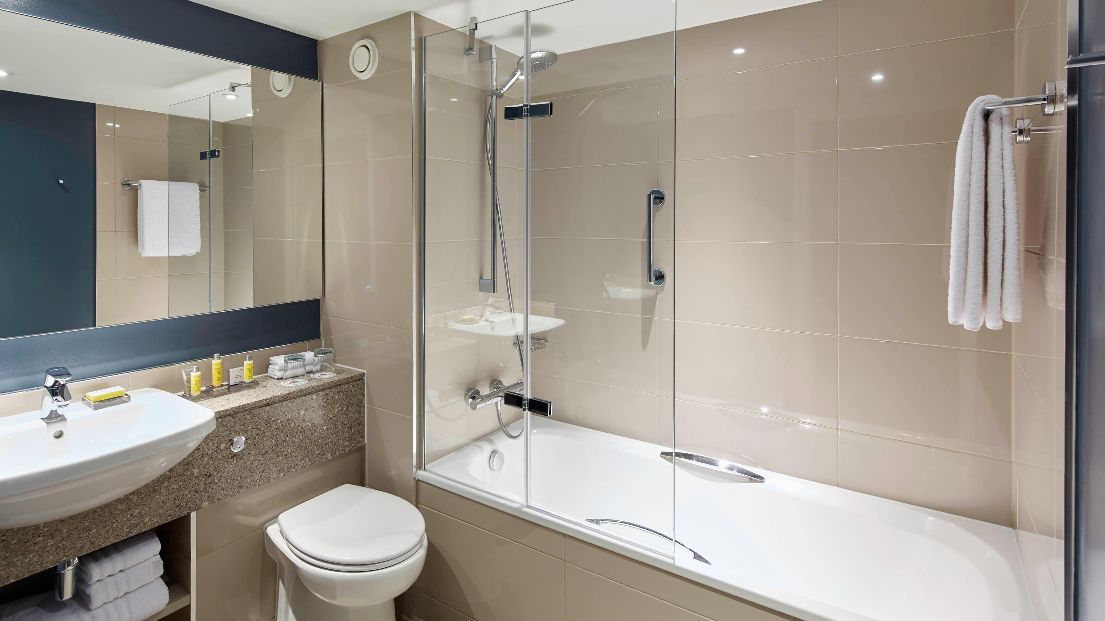 Deluxe Room - Image 4