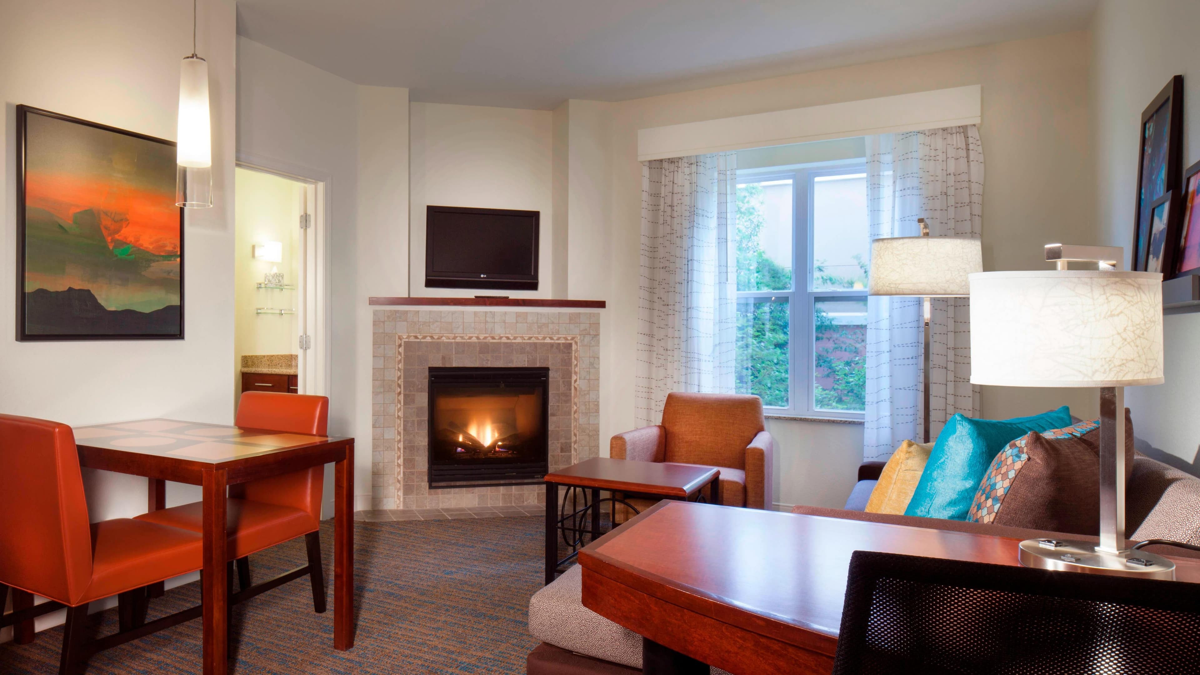 1 Bedroom Residential Suite - Image 4