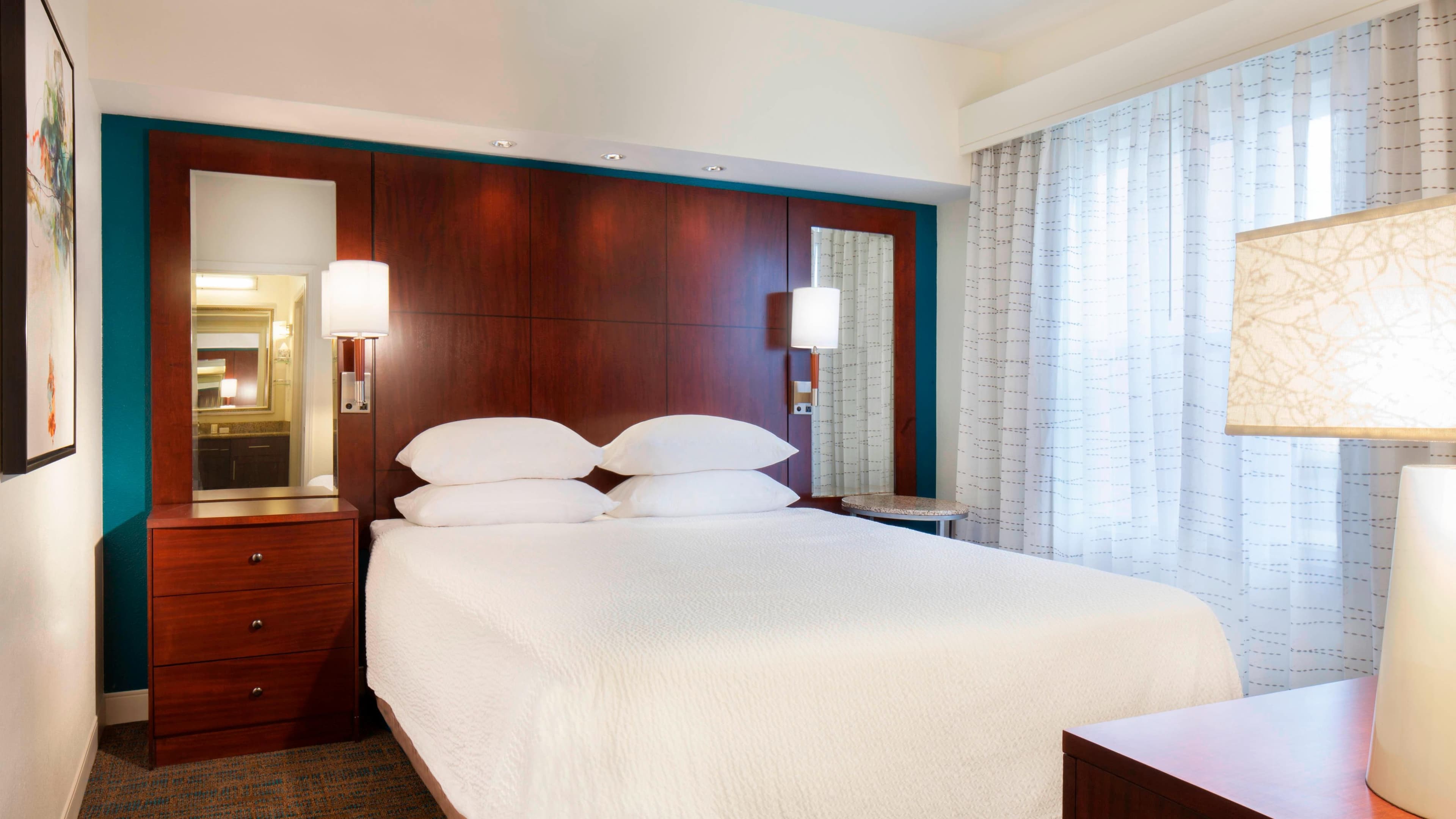 1 Bedroom Residential Suite - Image 3