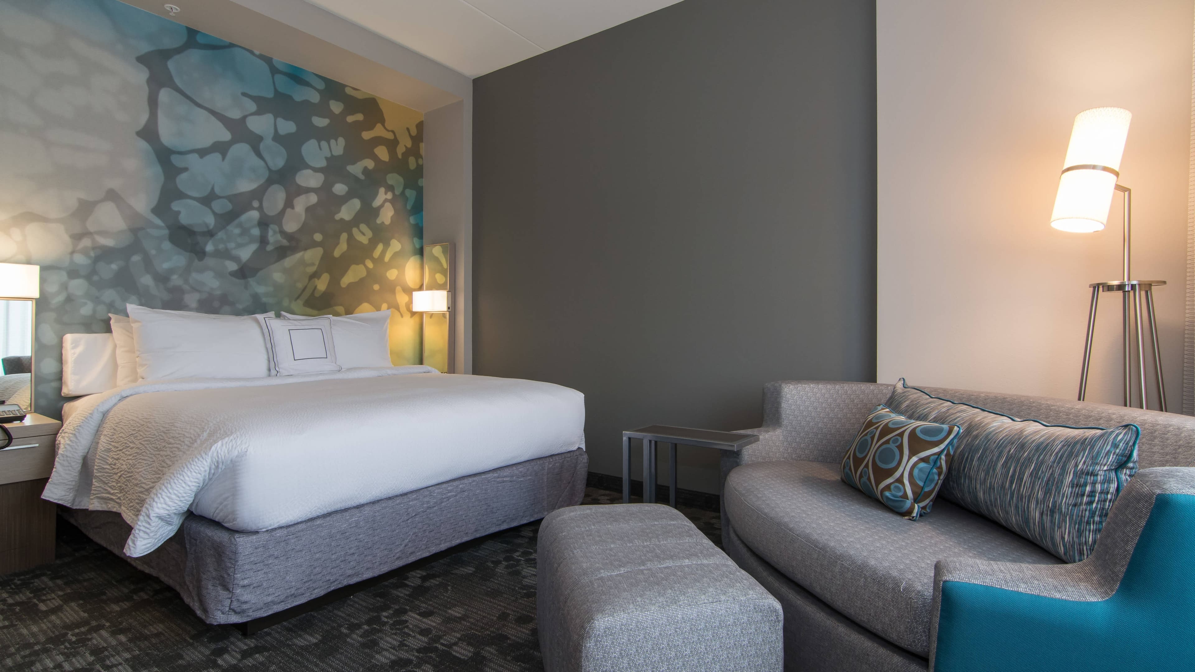 King Guest Room - Image 1