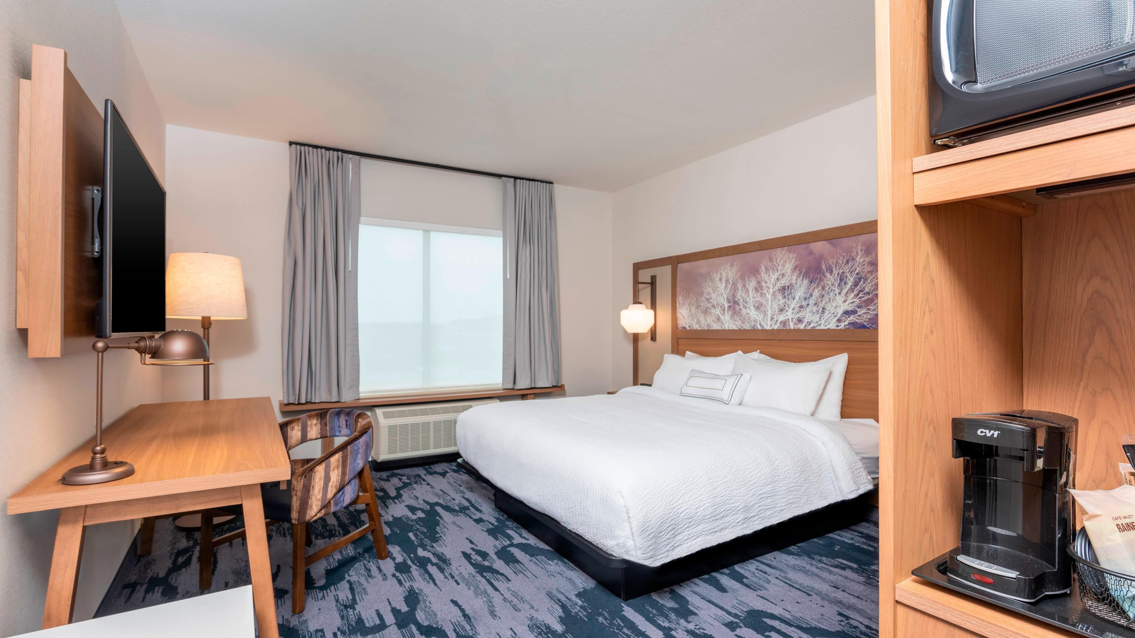 King Guest Room - Image 1