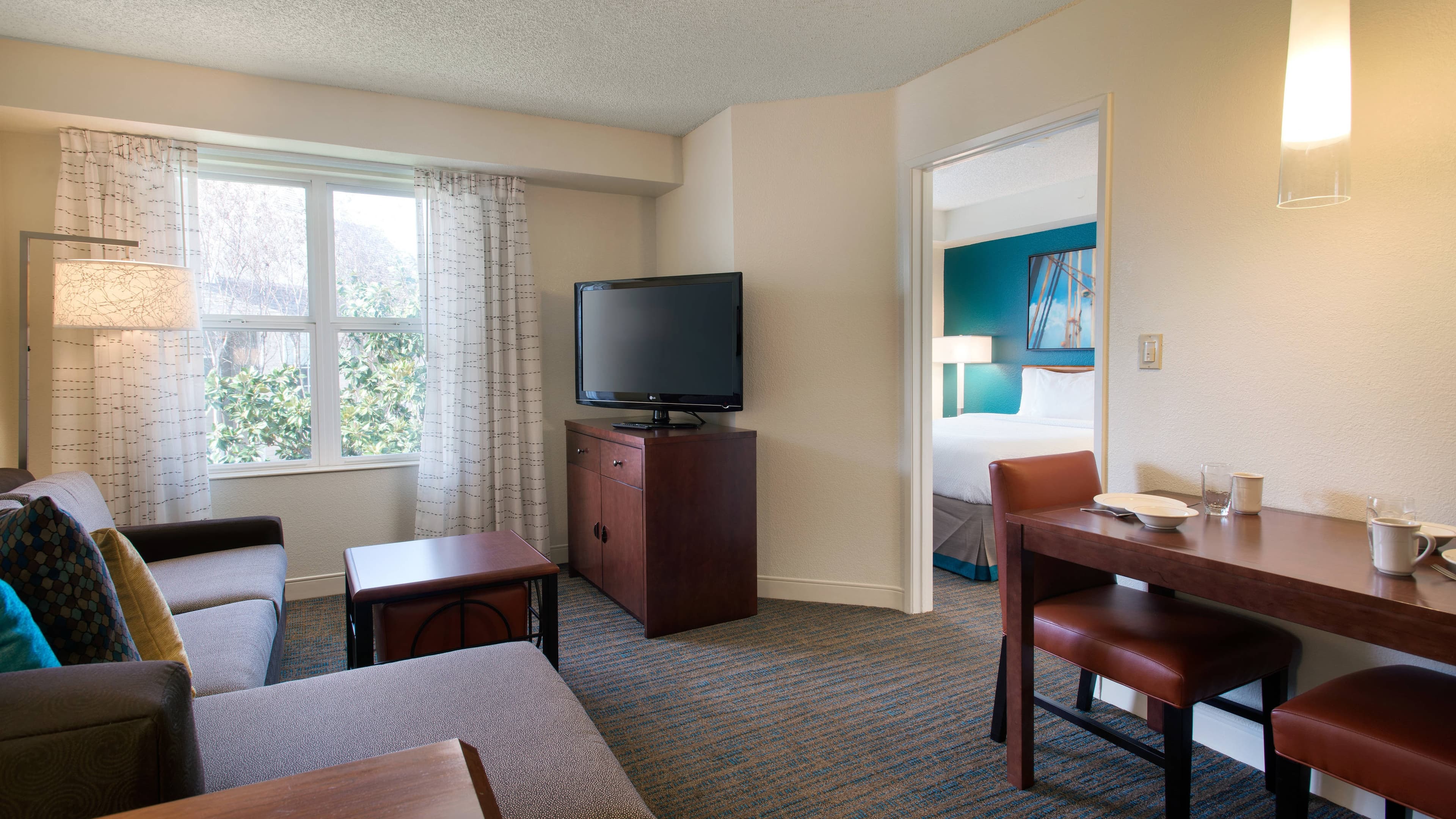 1 Bedroom Suite - Image 1