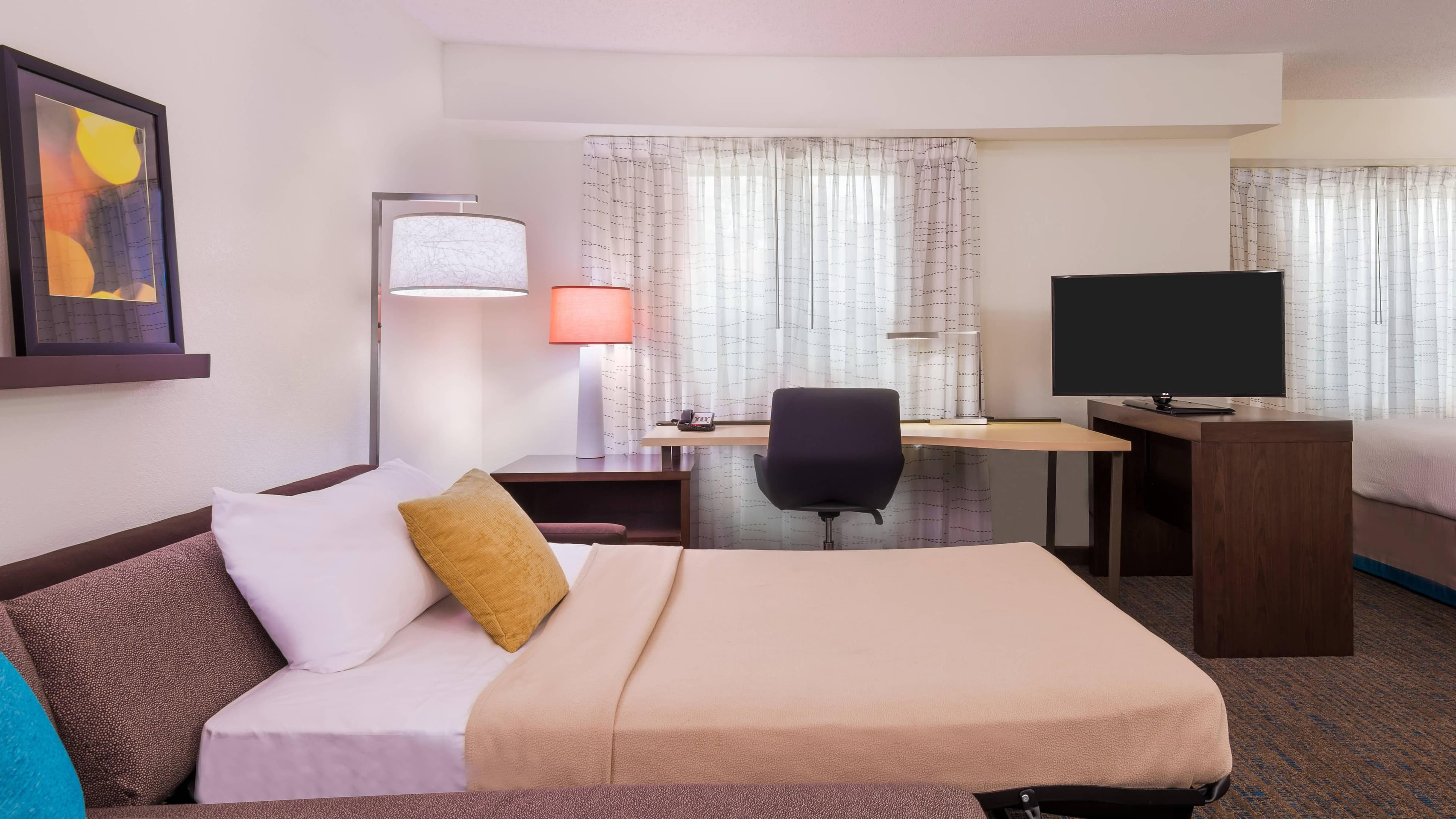 1 Bedroom Suite - Image 3