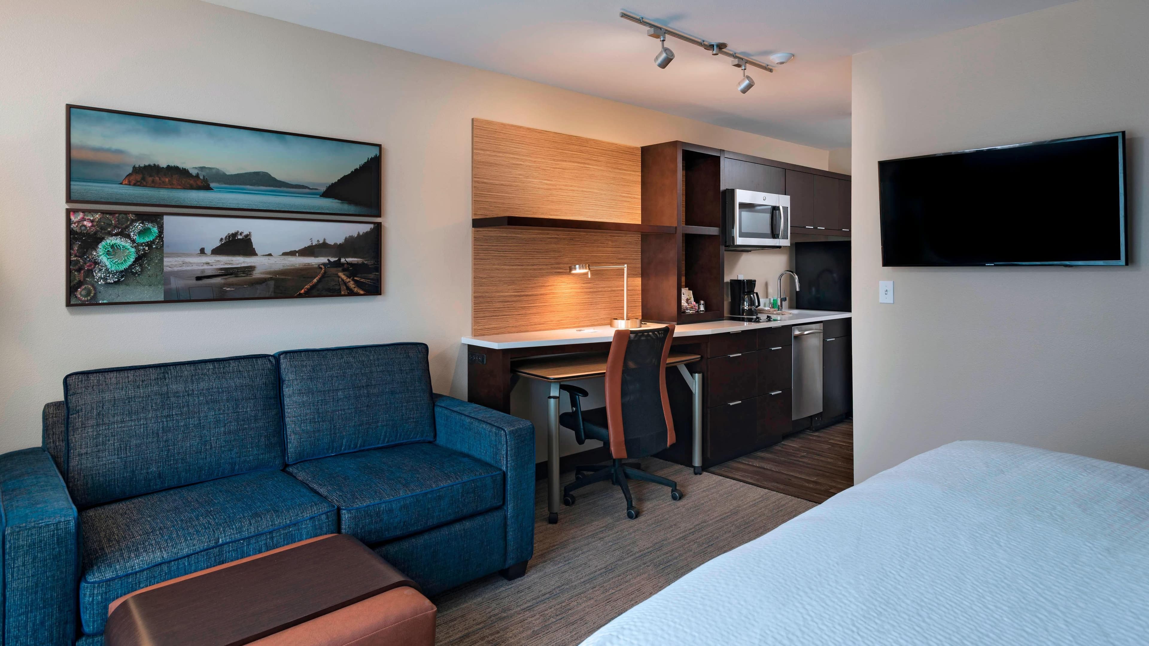 King Studio - Image 1