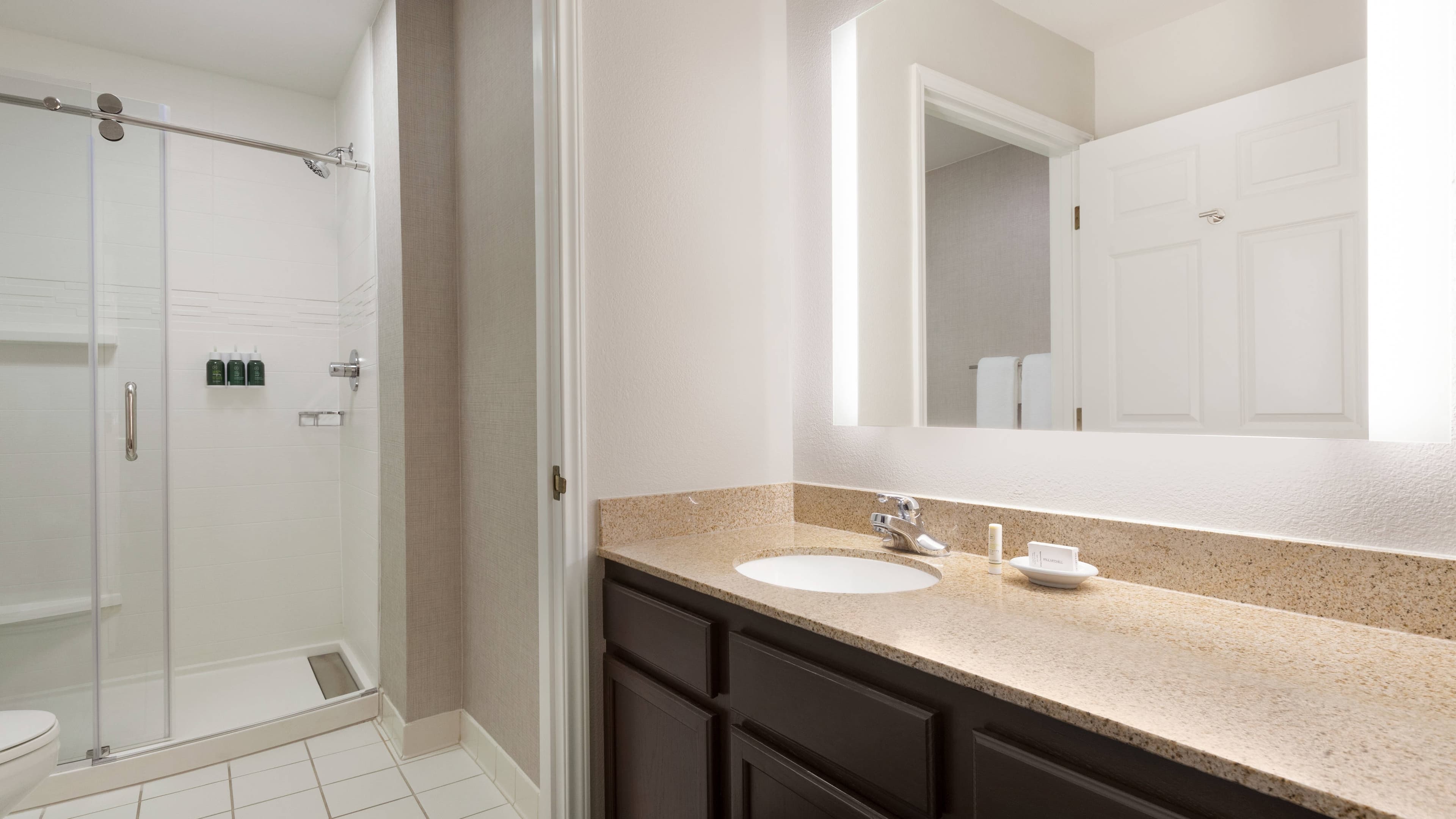 1 Bedroom Suite - Image 7