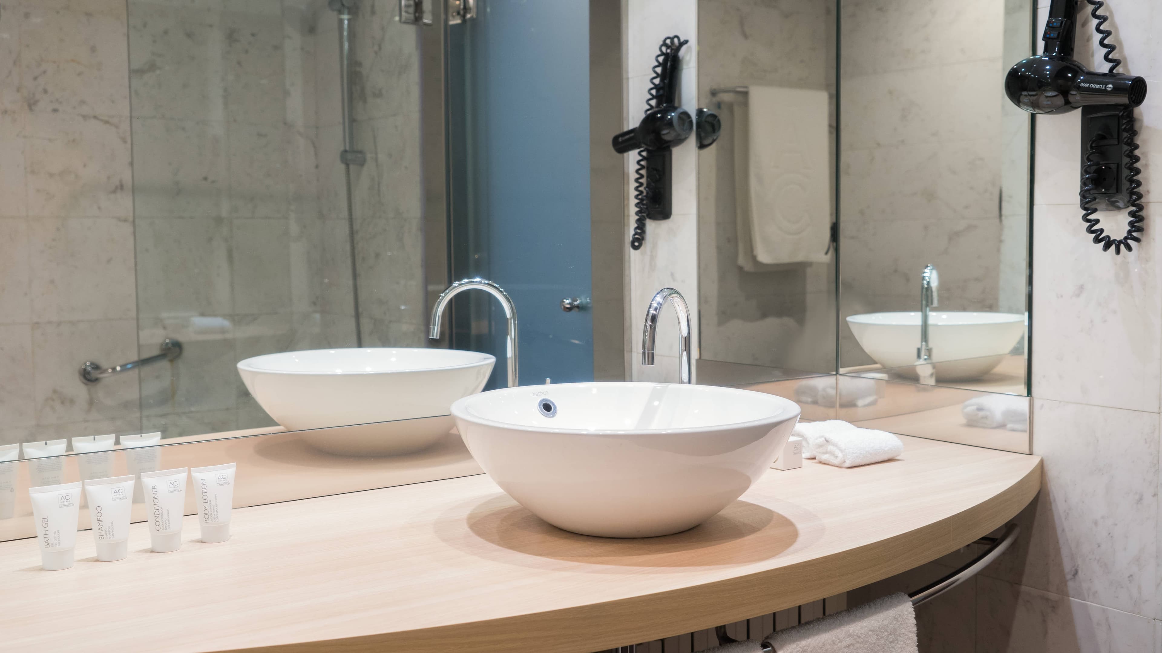 Standard Twin - Image 5