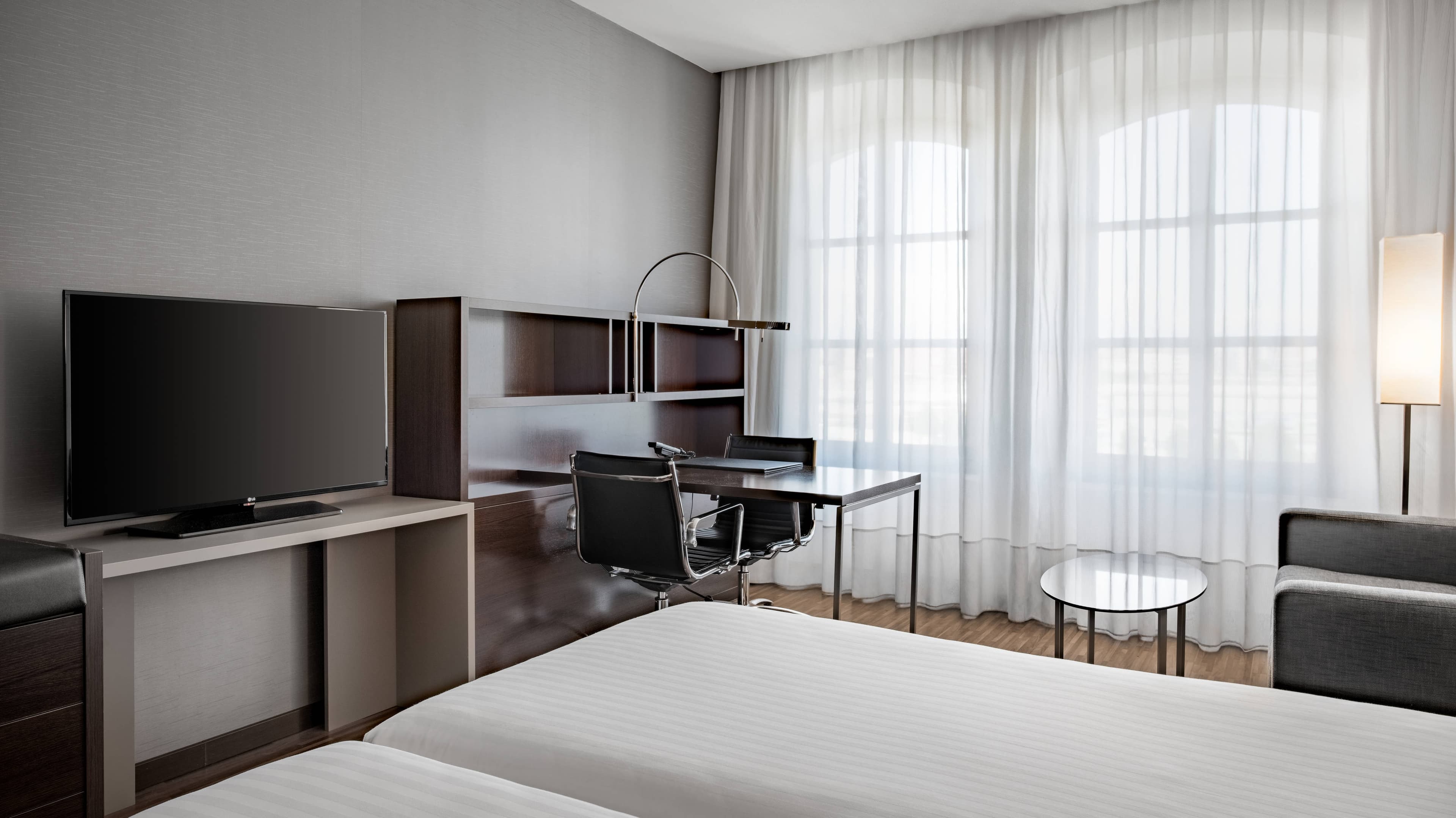 Standard Twin - Image 3