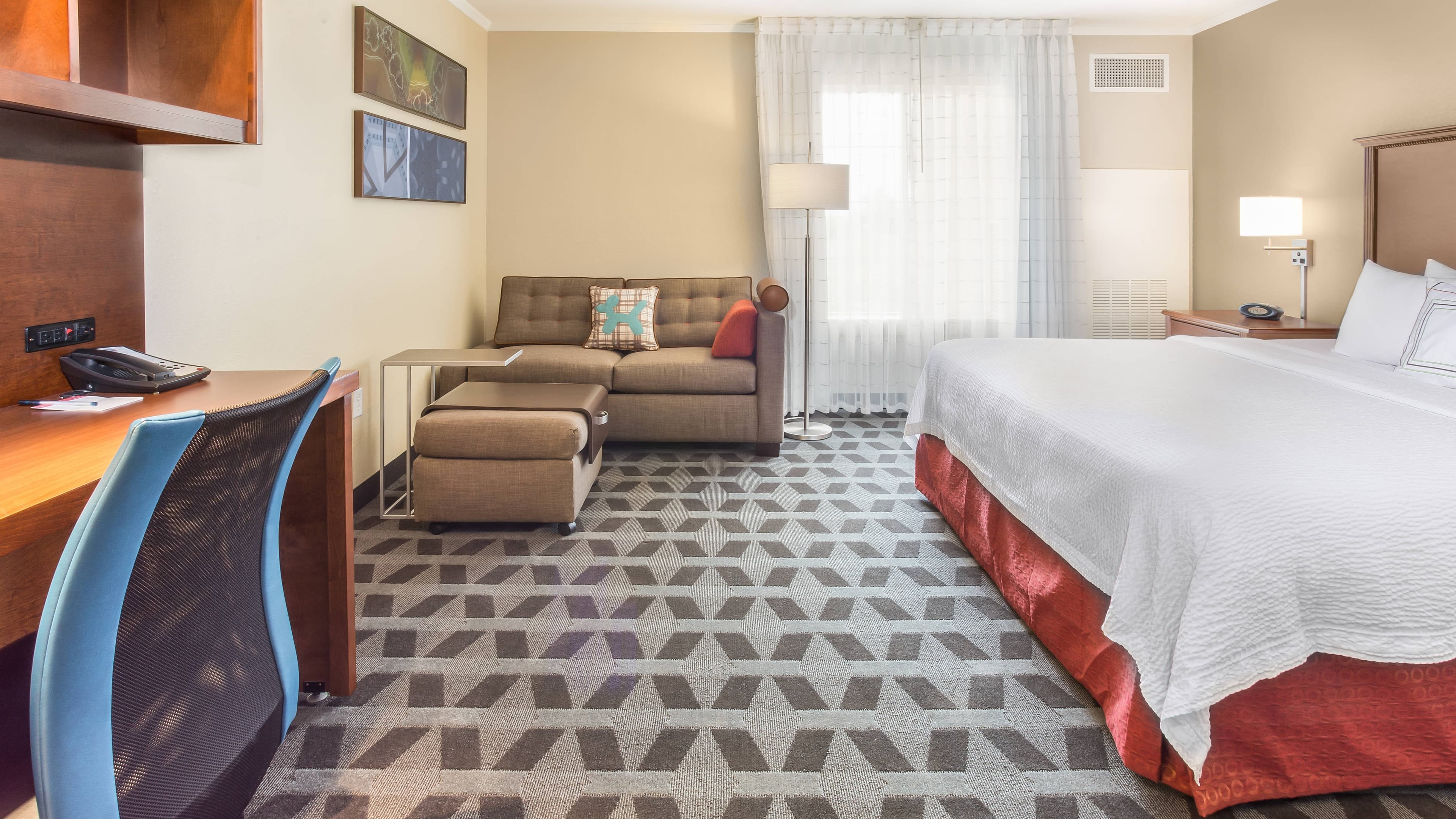 King Studio Suite - Image 1