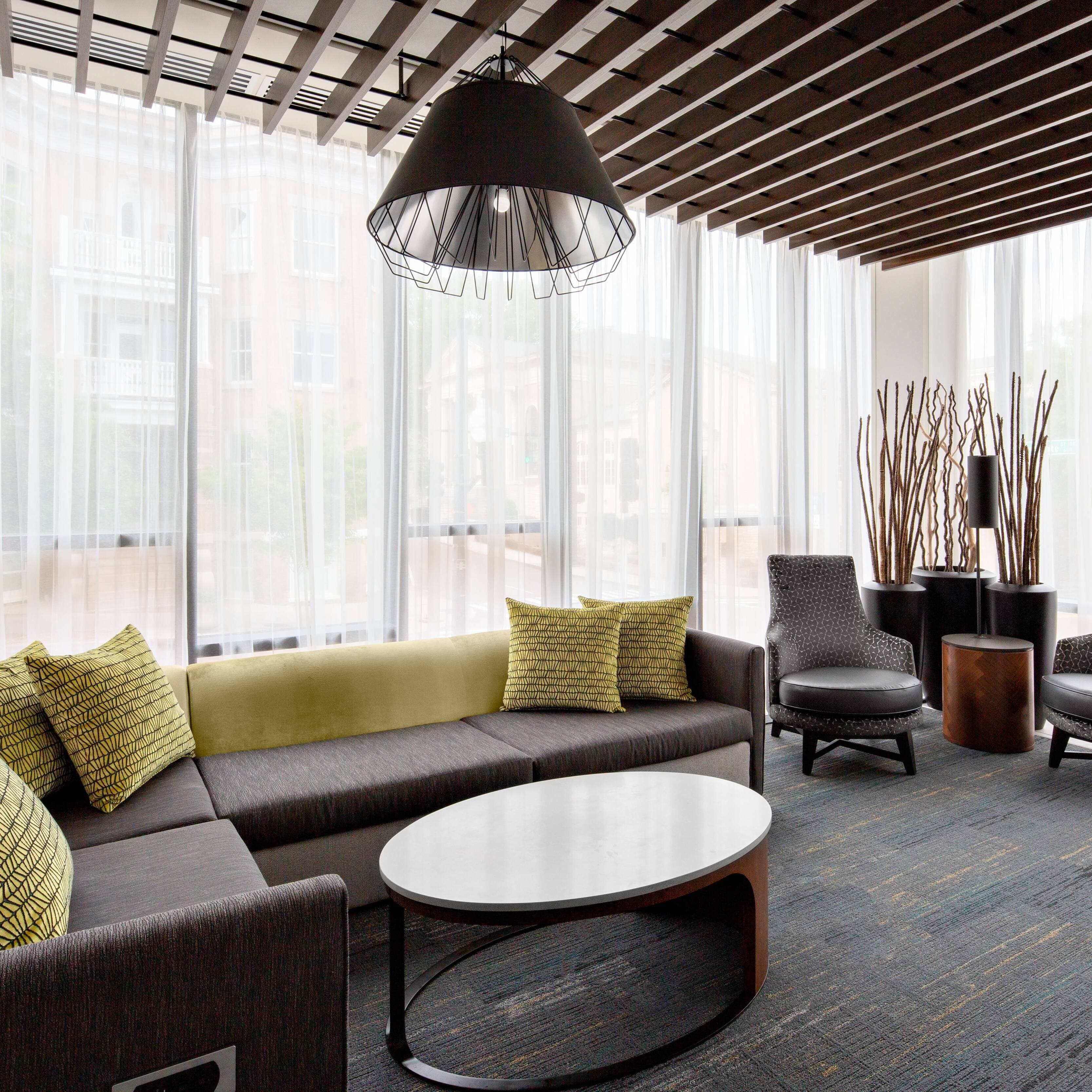 Courtyard Knoxville Downtown