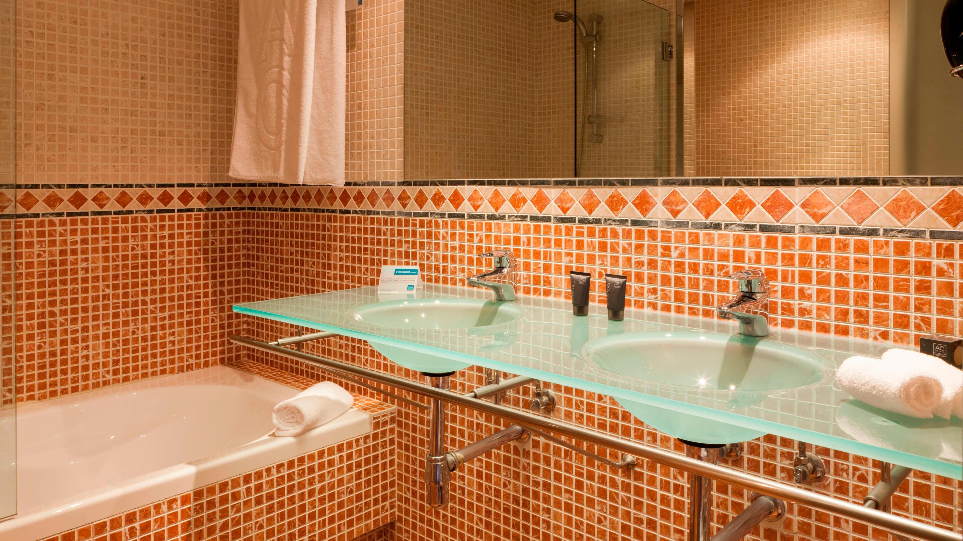 Standard King - Image 4