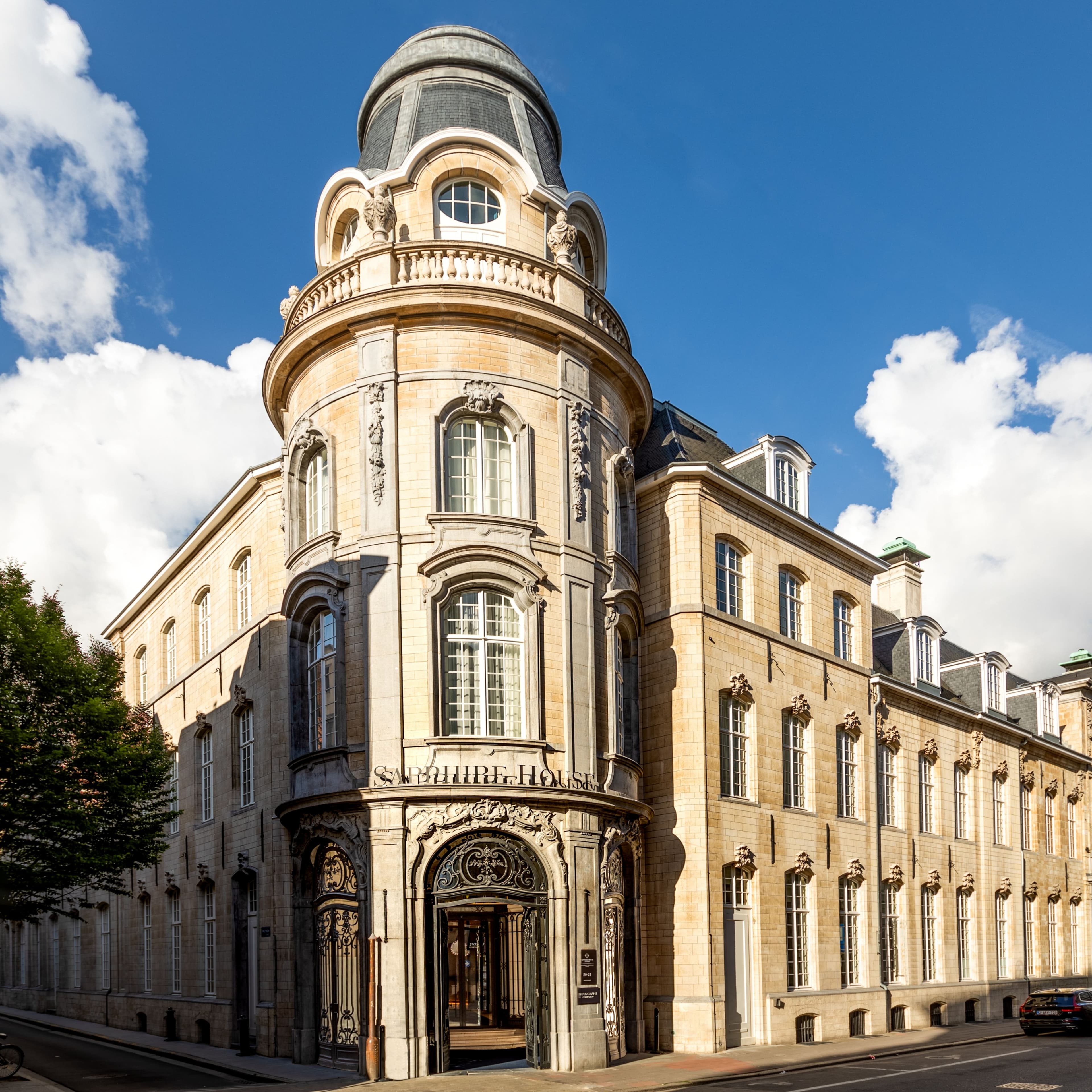 Sapphire House Antwerp, Autograph Collection