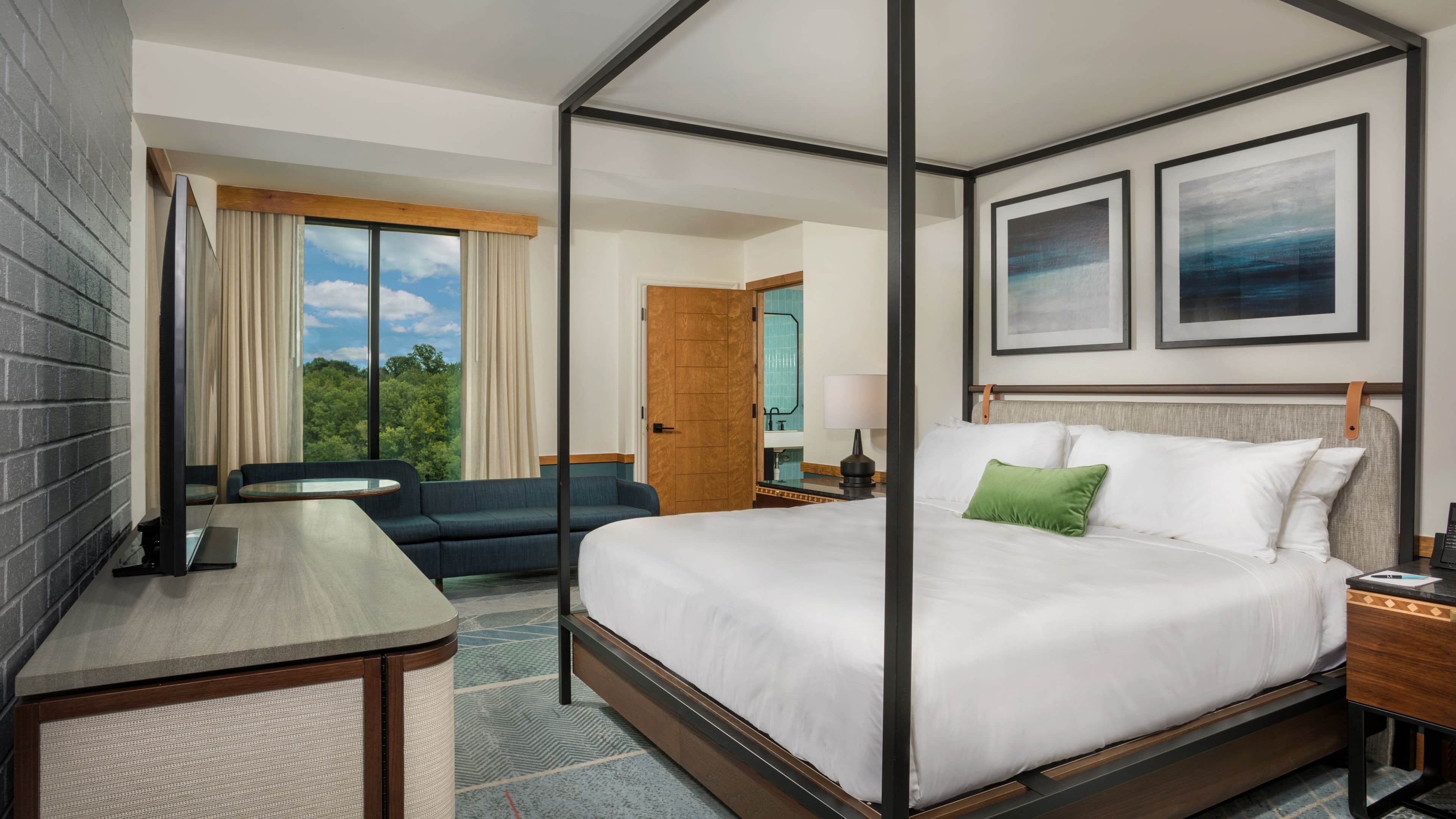 Deluxe Partial Lake View - Image 2