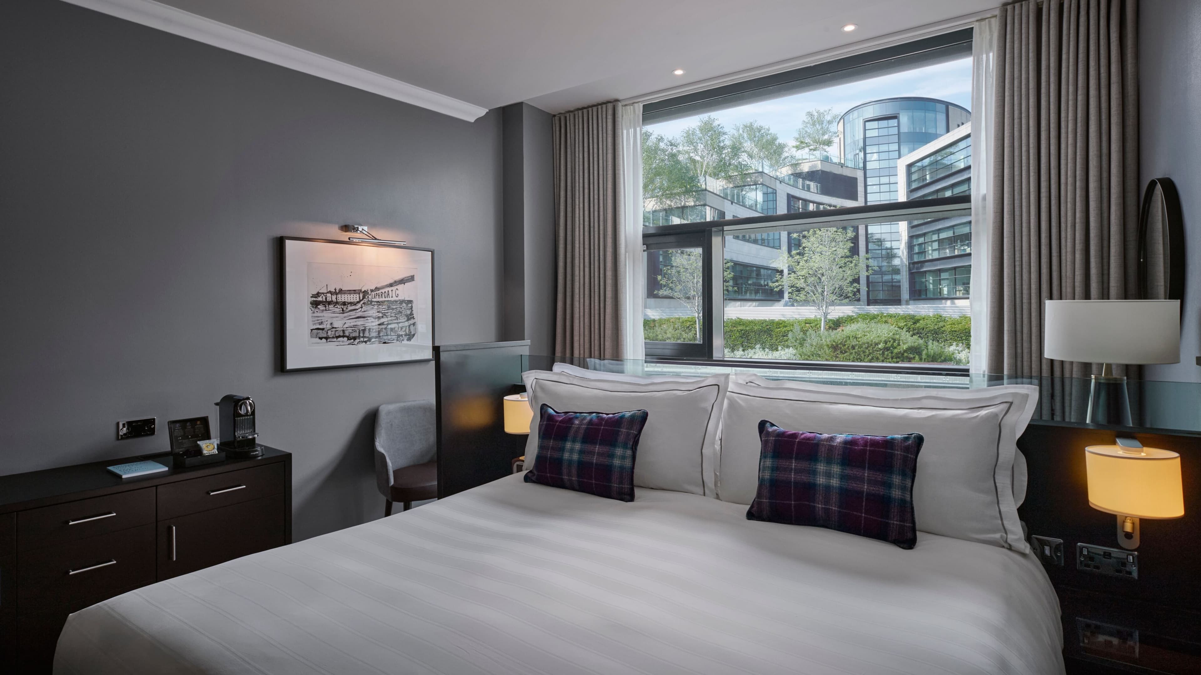 Signature Room - Image 2