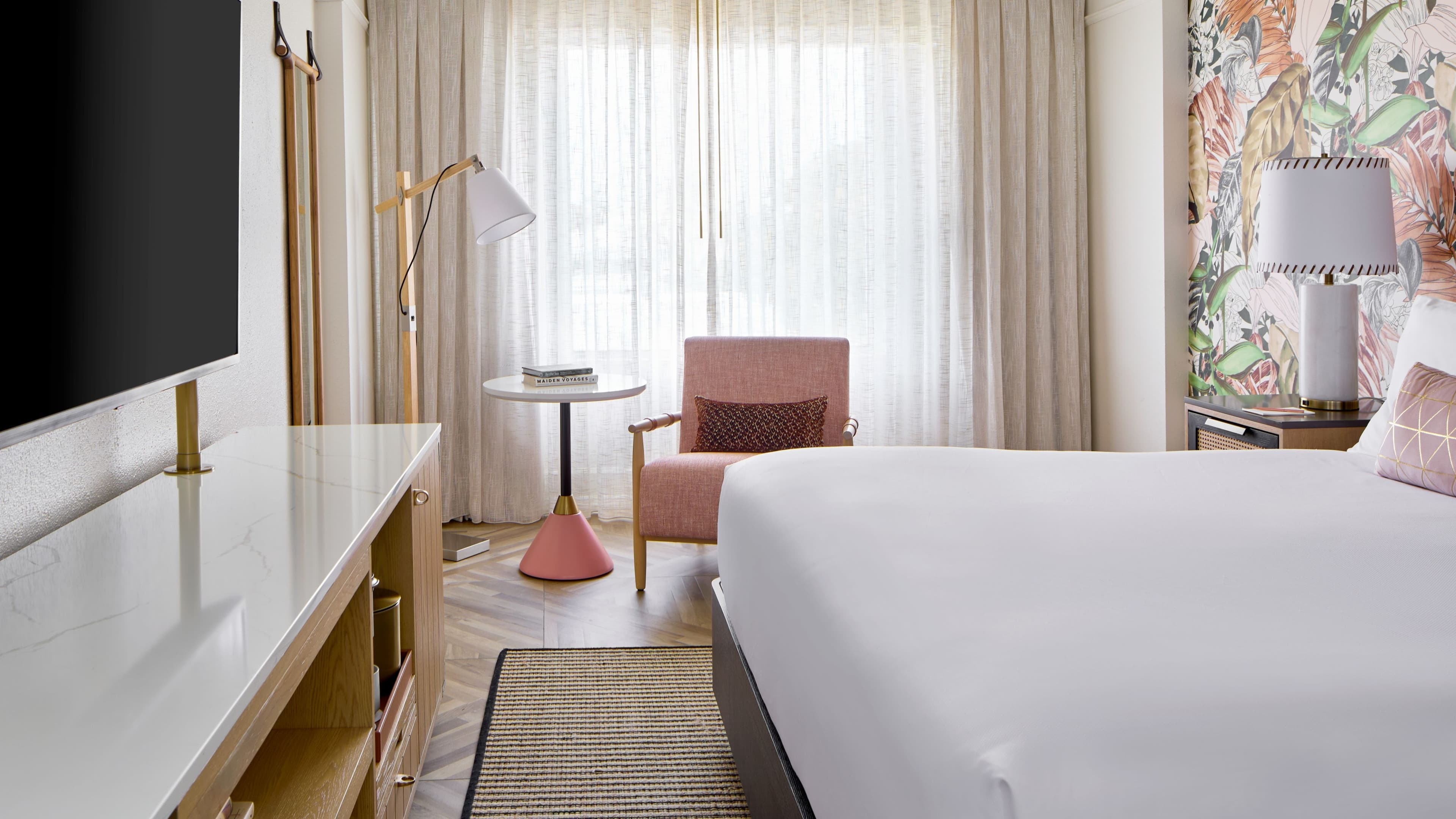 Standard King - Image 2