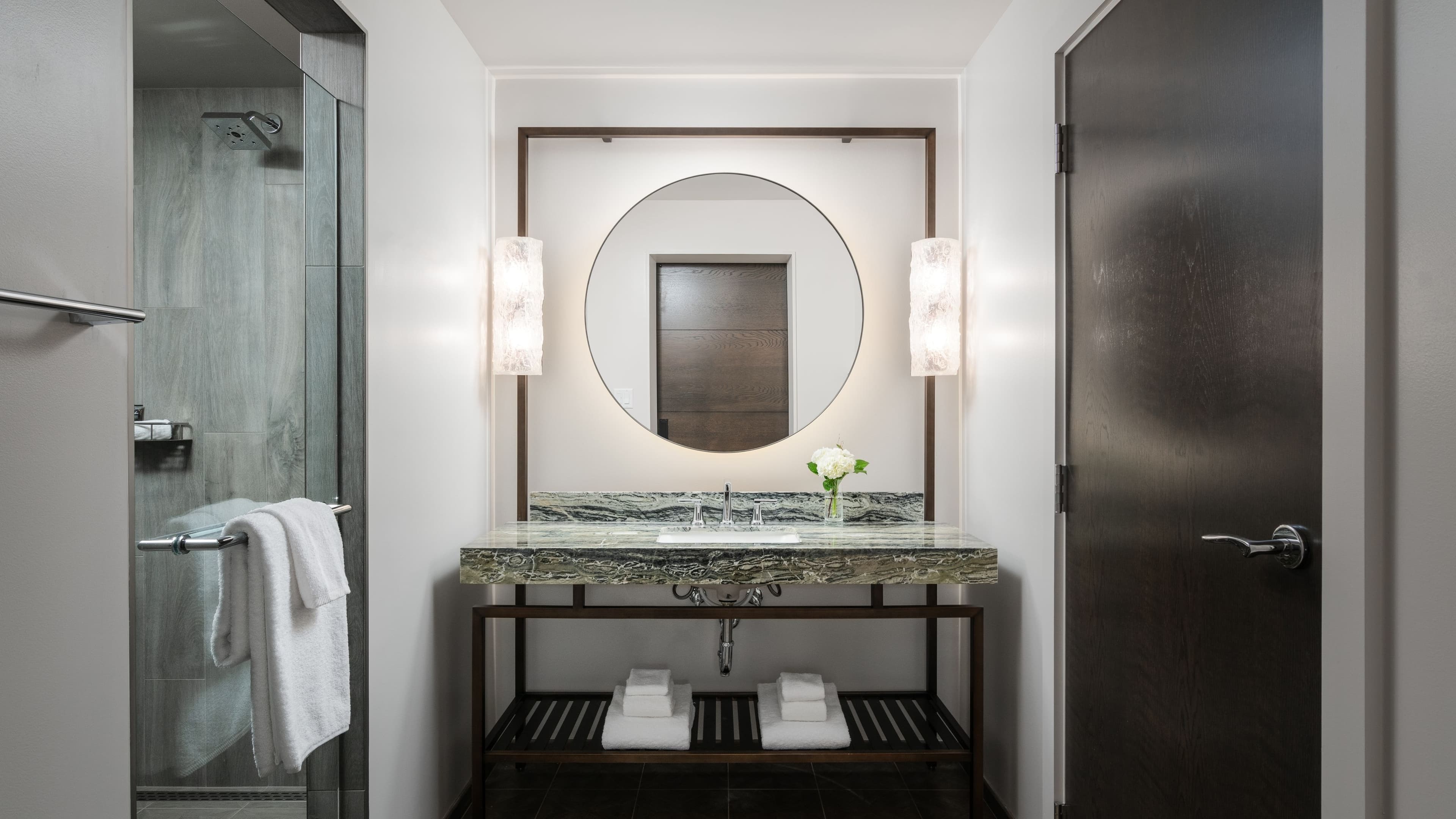 Standard King - Image 3