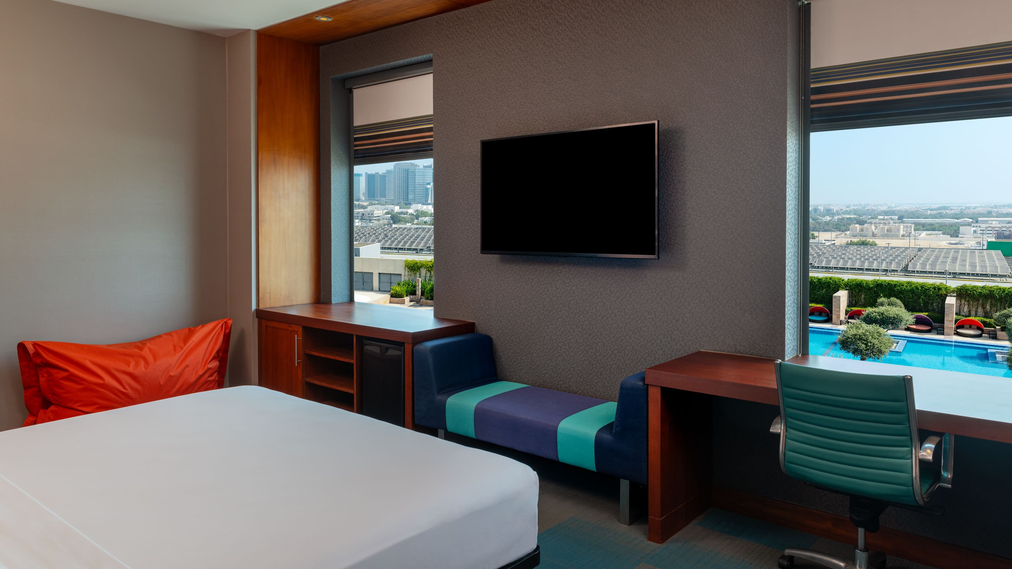 Aloft Room - Image 4