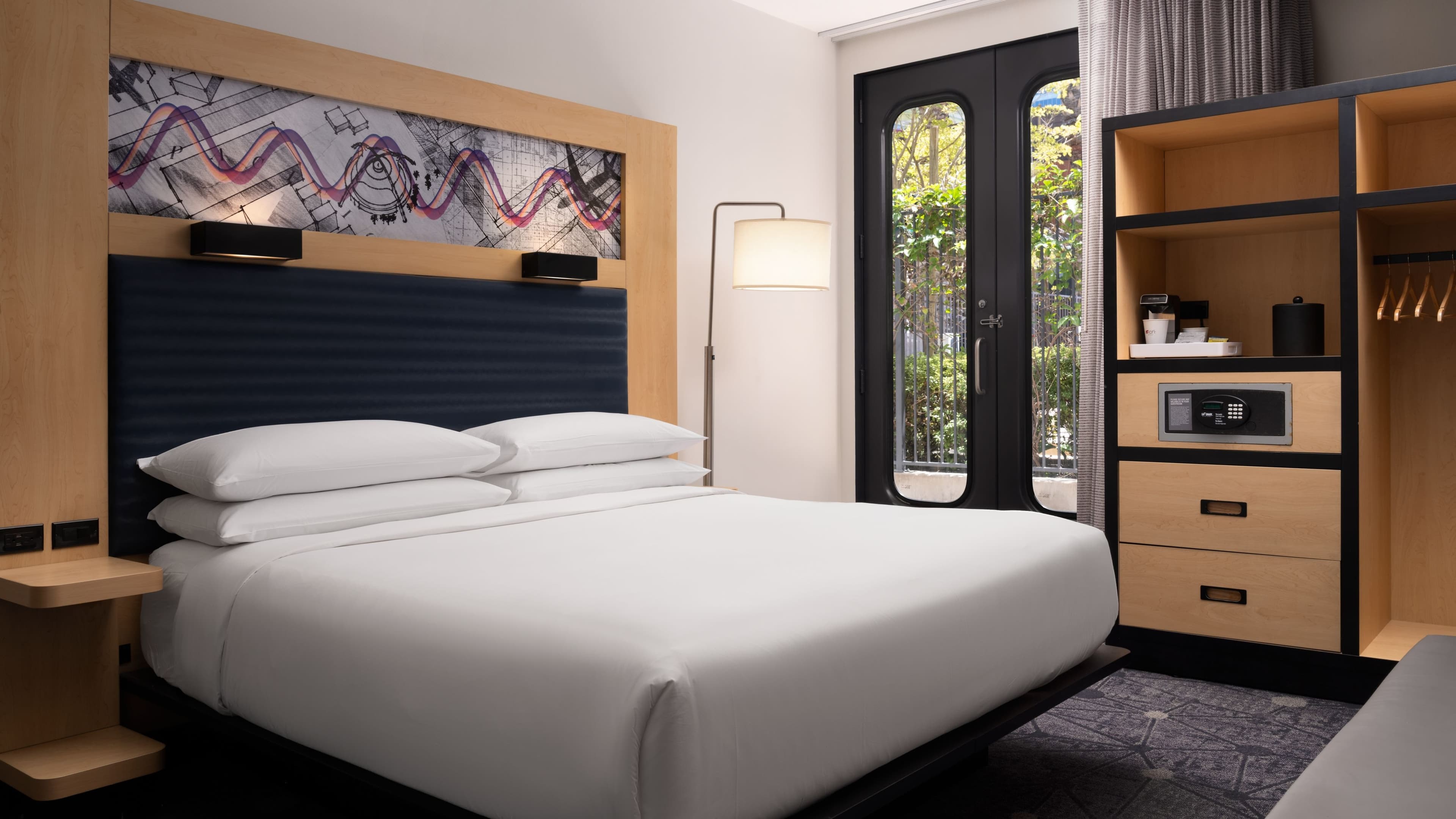 Aloft King - Image 1