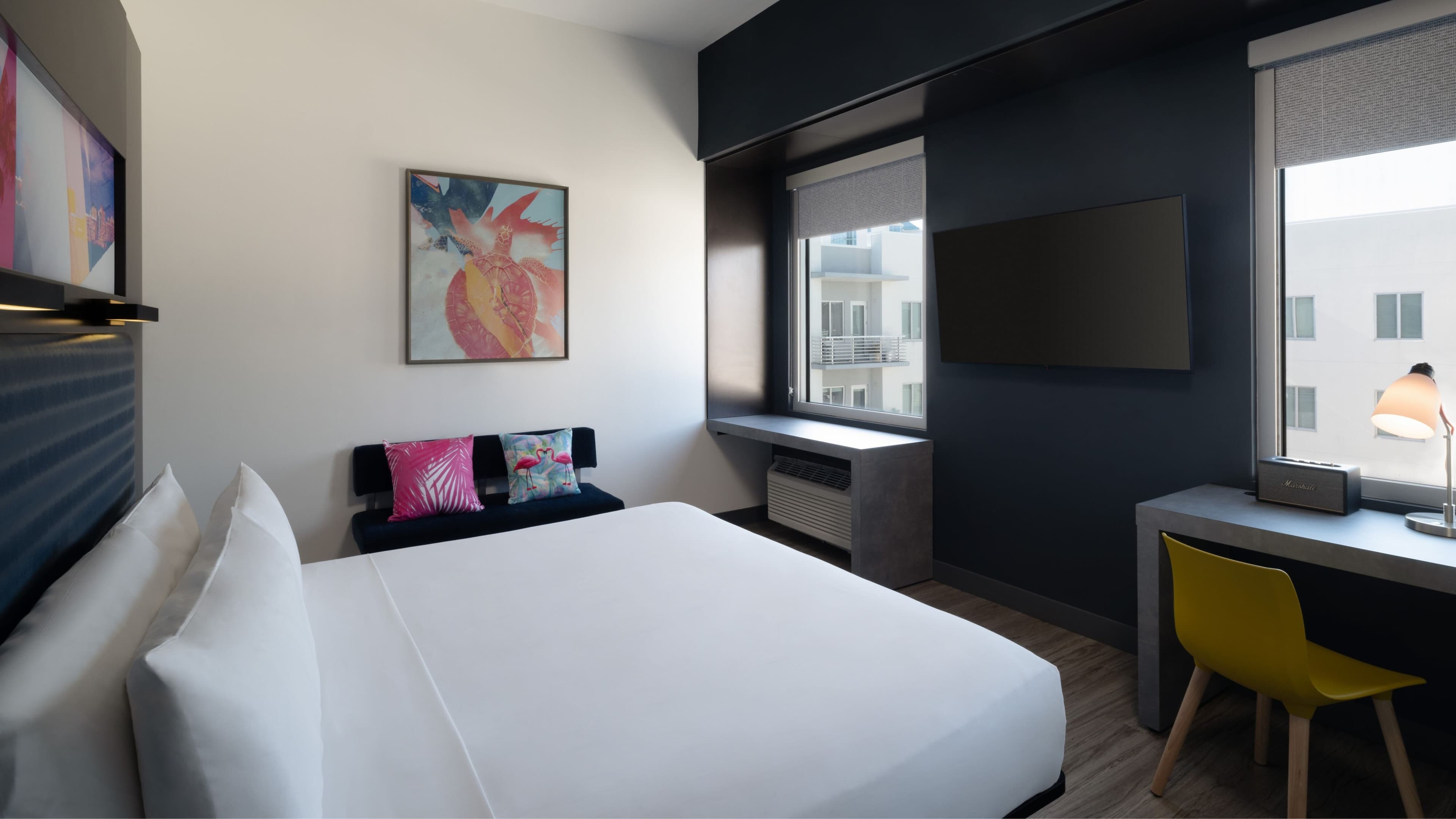 Renovated Aloft Room - Image 2