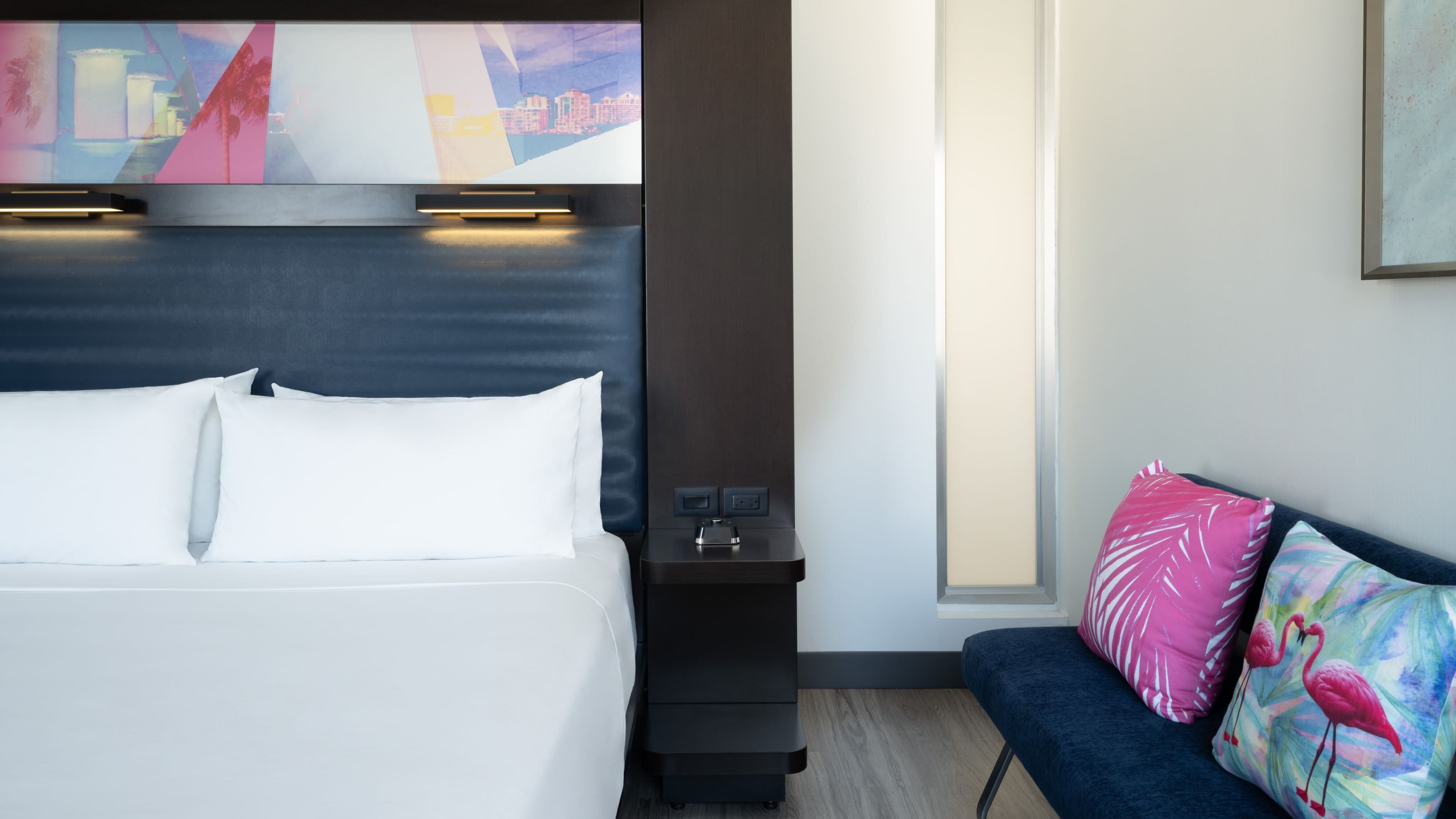 Renovated Aloft Room - Image 3