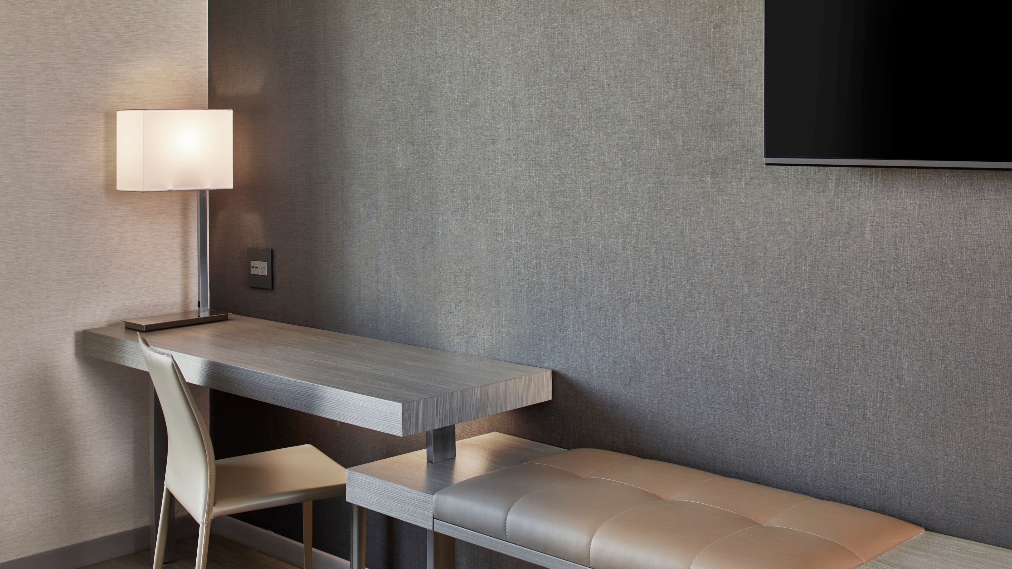 2 Queen Guest Room - Image 6