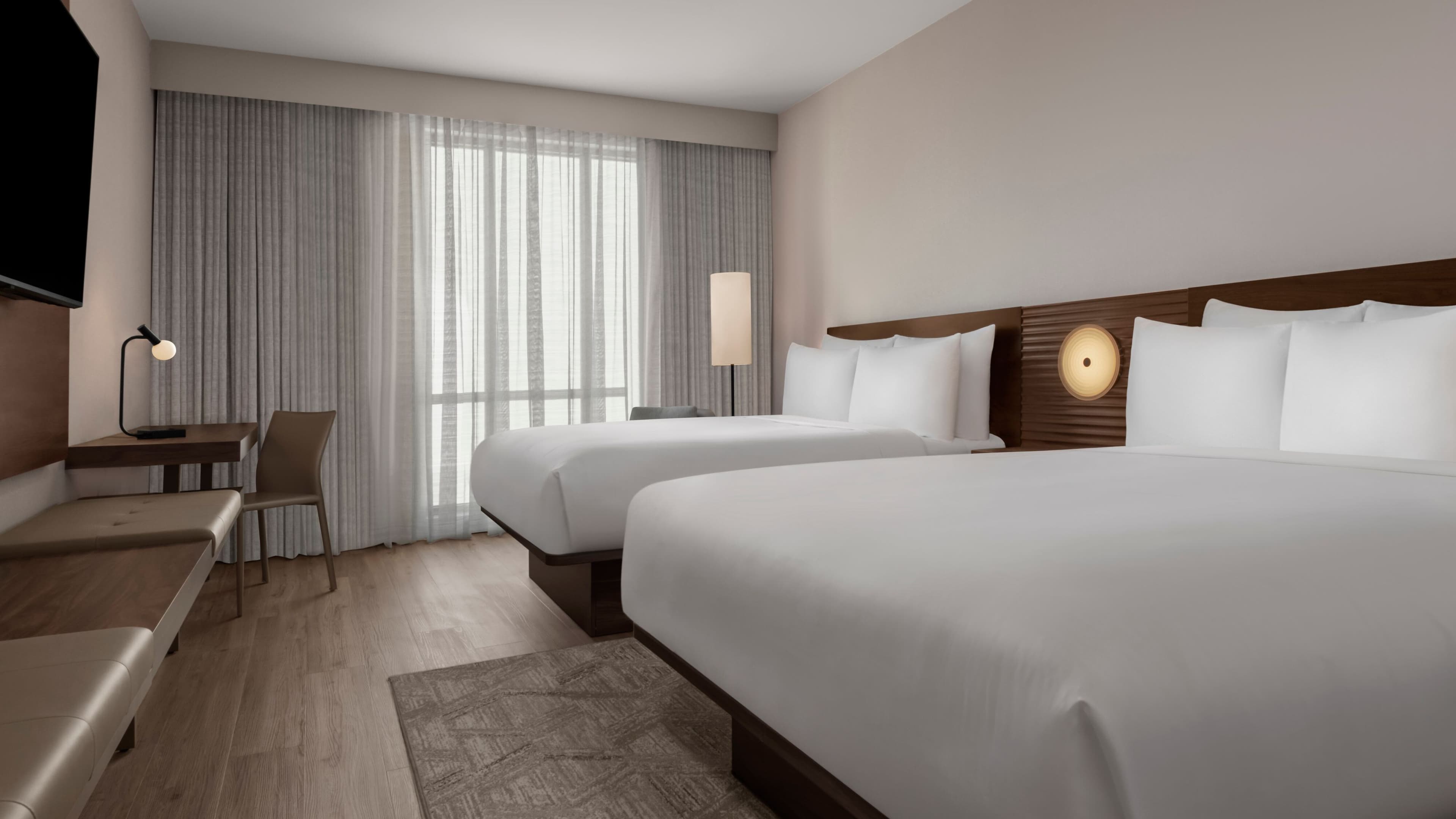 Guest Room Two Queen - Image 2