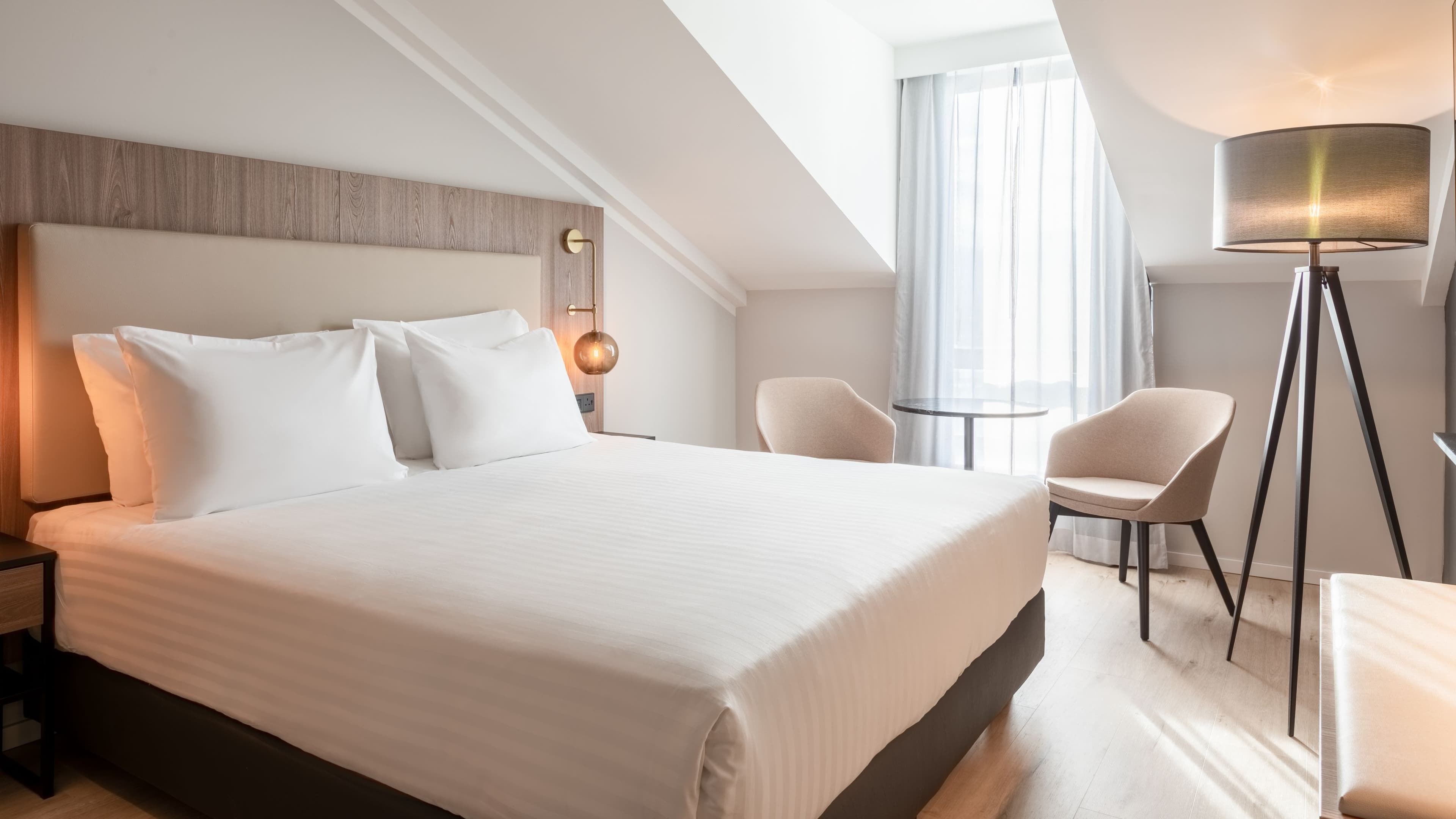 Standard King - Image 1