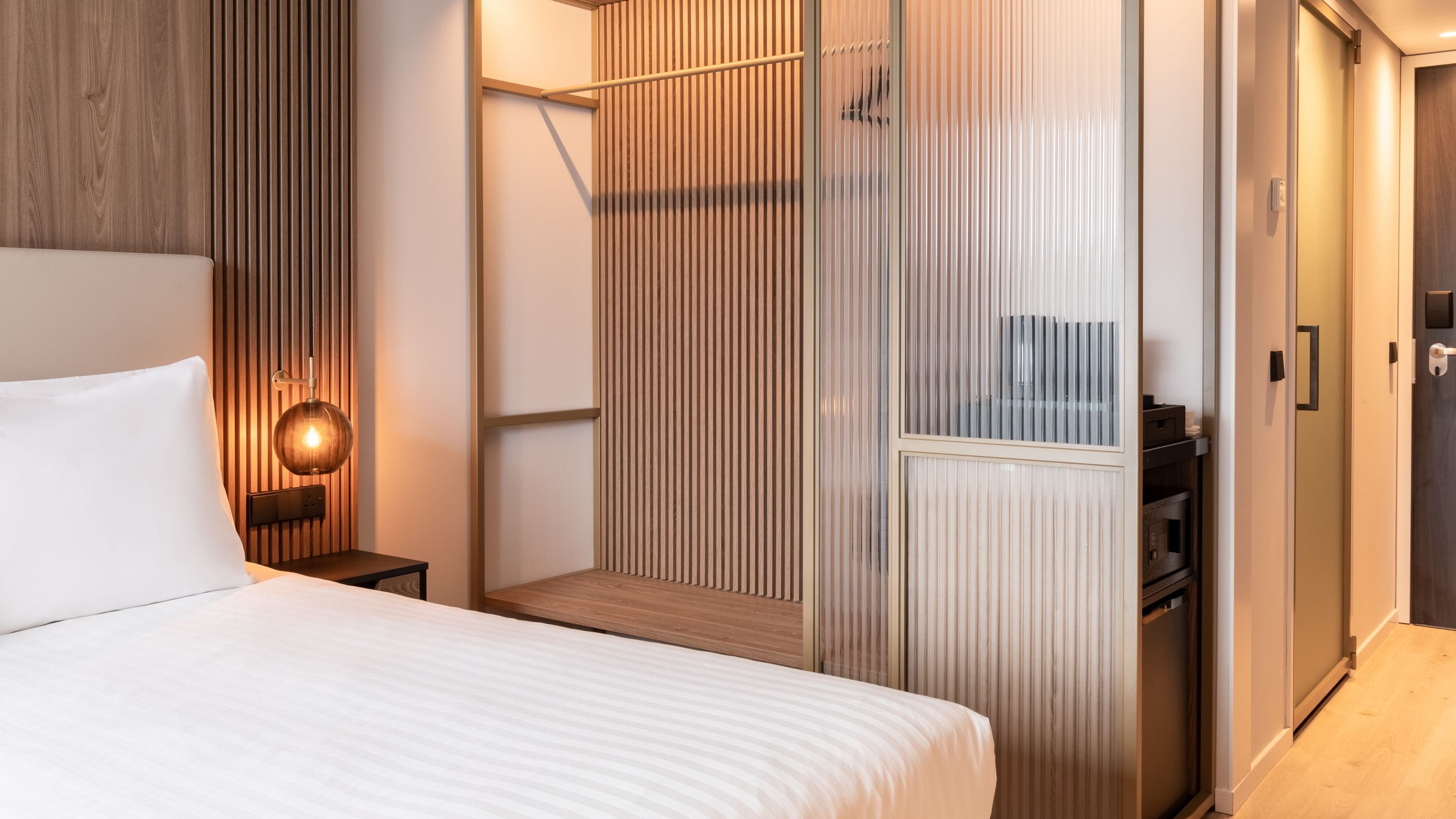 Standard King - Image 3