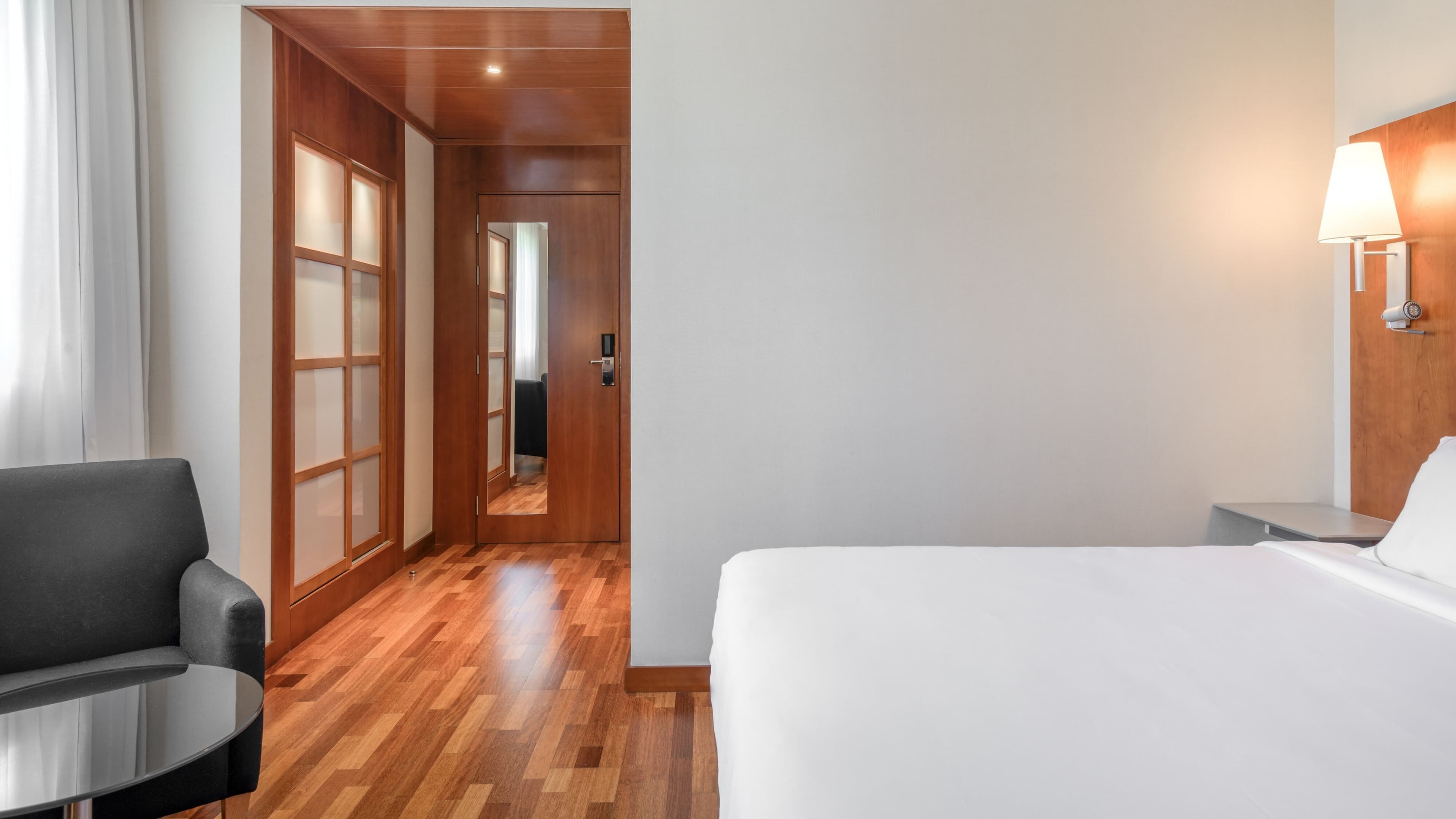 Standard Twin - Image 3