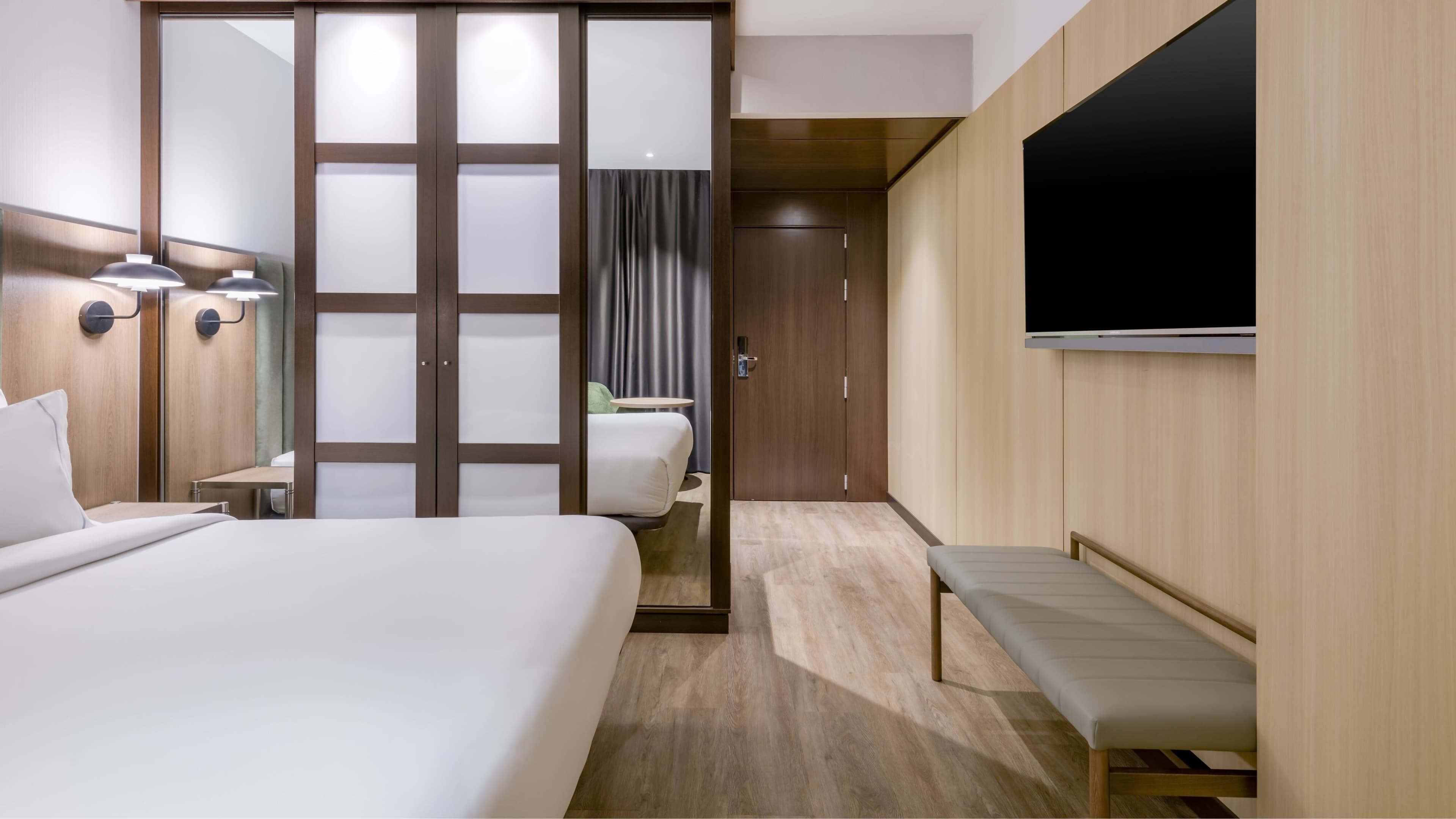 Standard King - Image 2