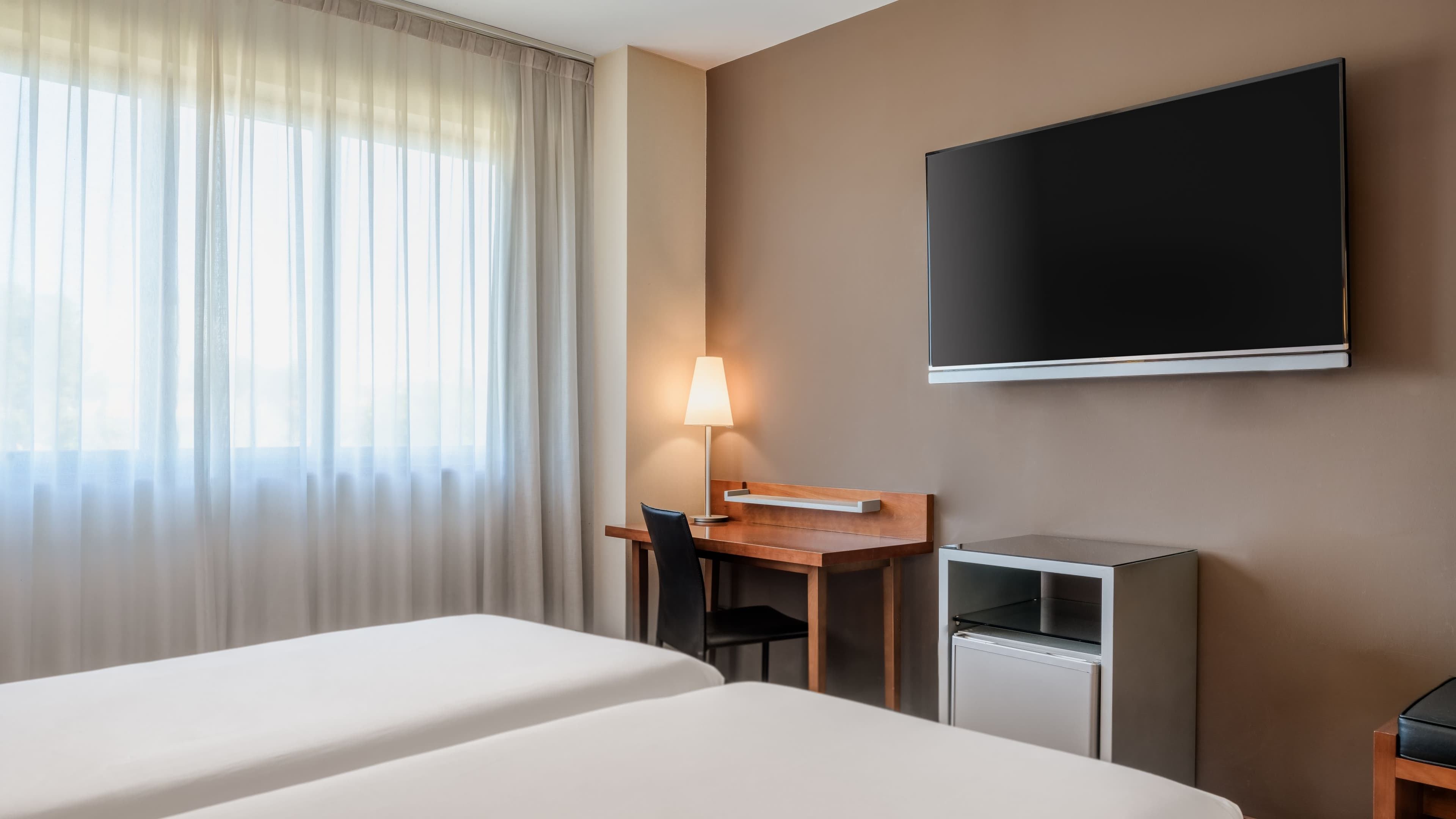 Standard Twin - Image 3