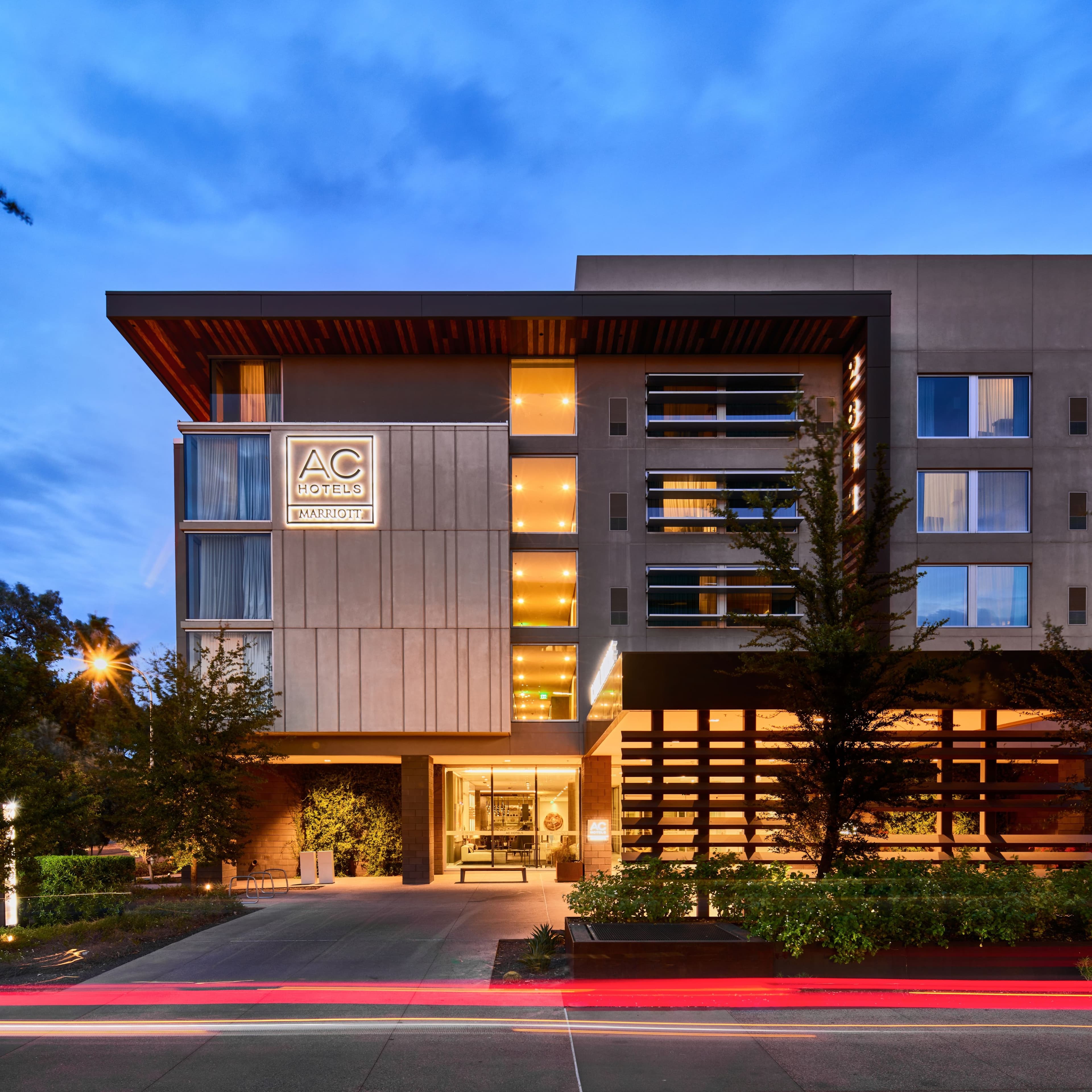 AC Hotel Phoenix Biltmore