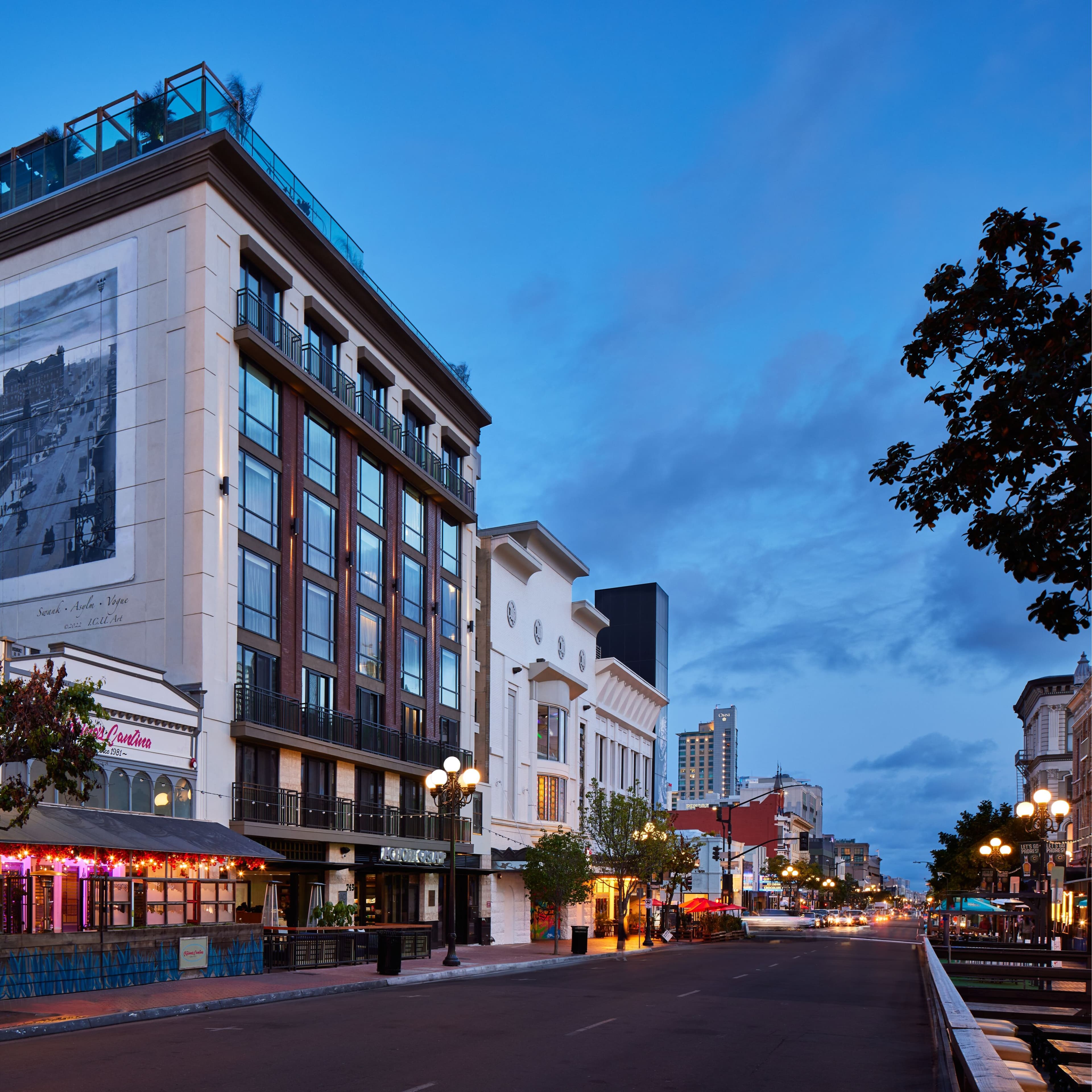 AC Hotel San Diego Downtown Gaslamp Quarter