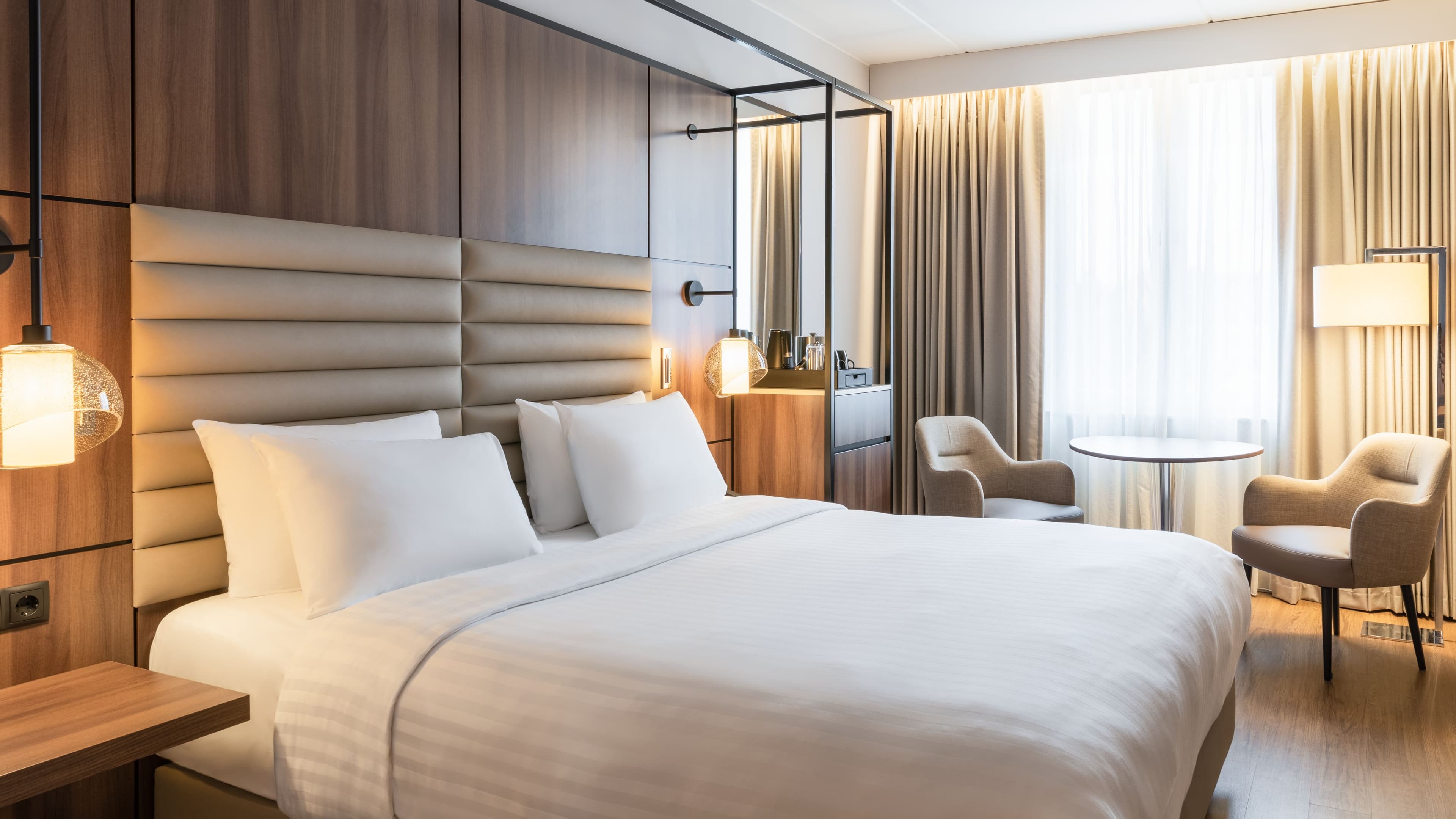 Standard King - Image 1